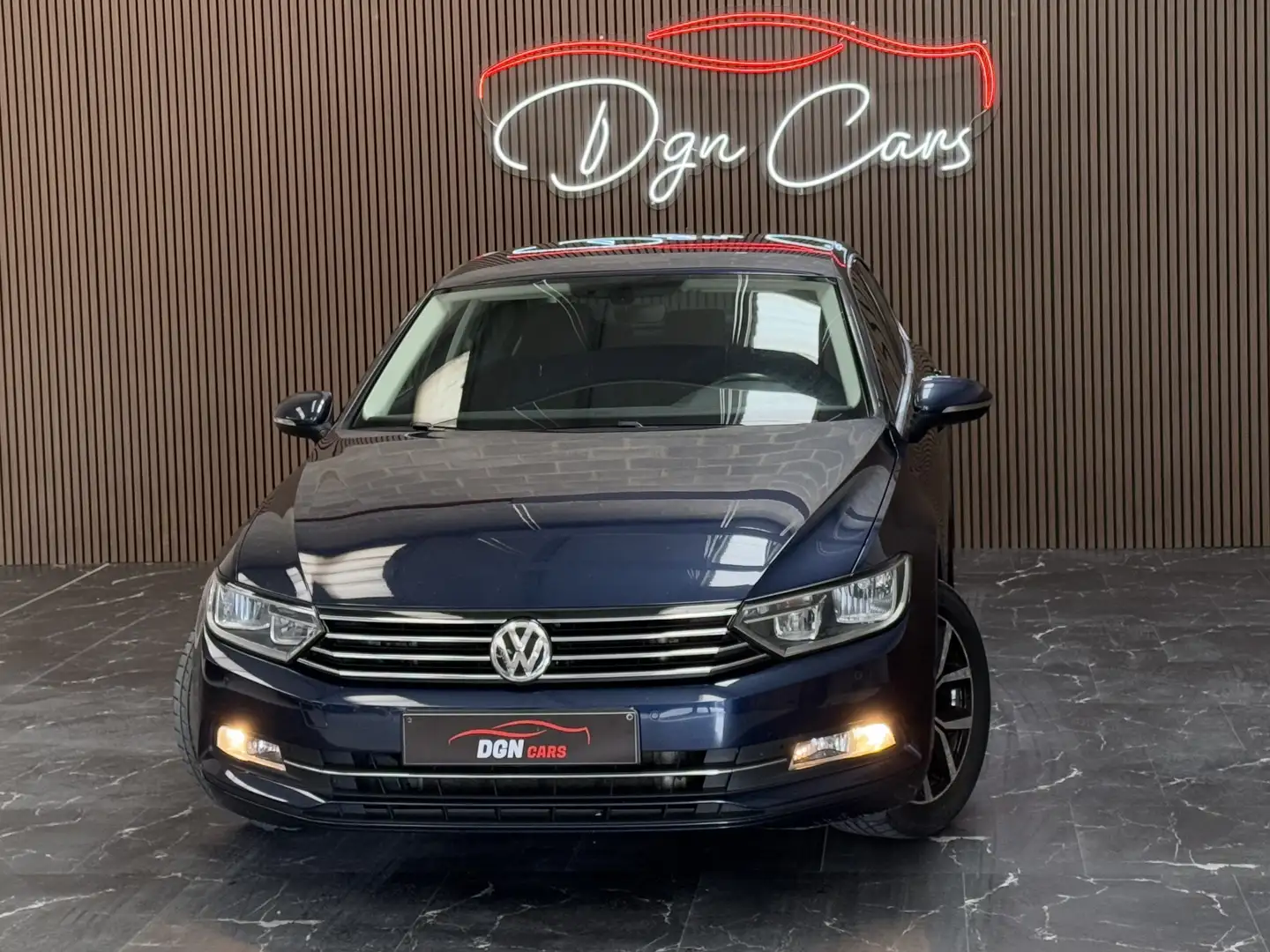 Volkswagen Passat Passat 2.0 CR TDi Highline Blauw - 1