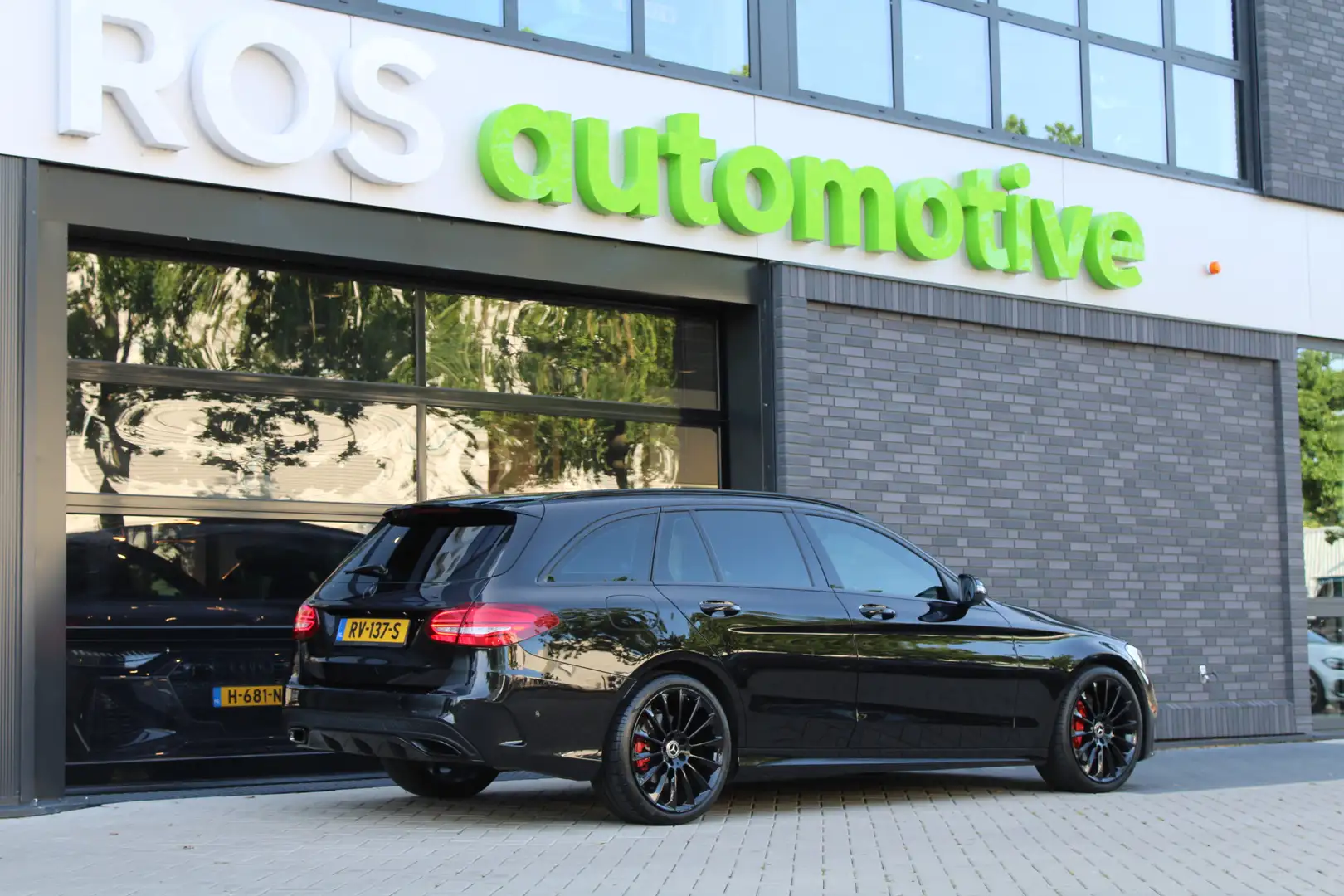 Mercedes-Benz C 180 Estate Sport Edition Premium Plus | NAP! | CAMERA Zwart - 2
