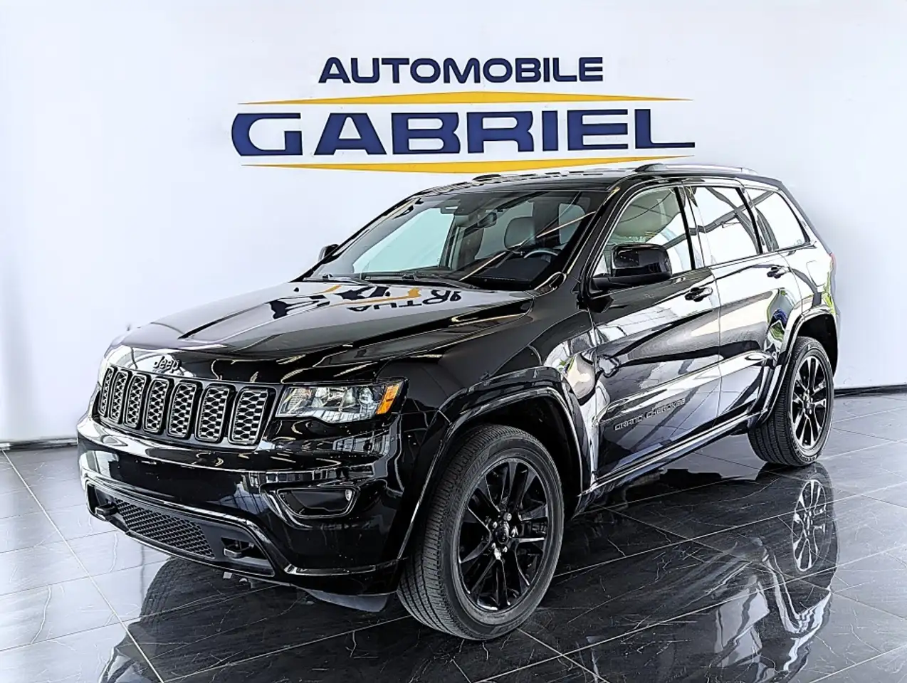 Jeep Grand Cherokee снимка Jeep Grand Cherokee