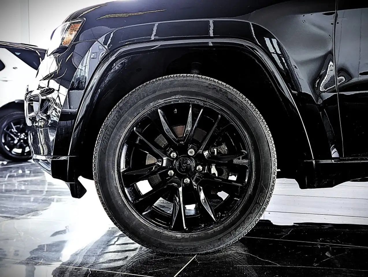 Jeep Grand Cherokee снимка Jeep Grand Cherokee
