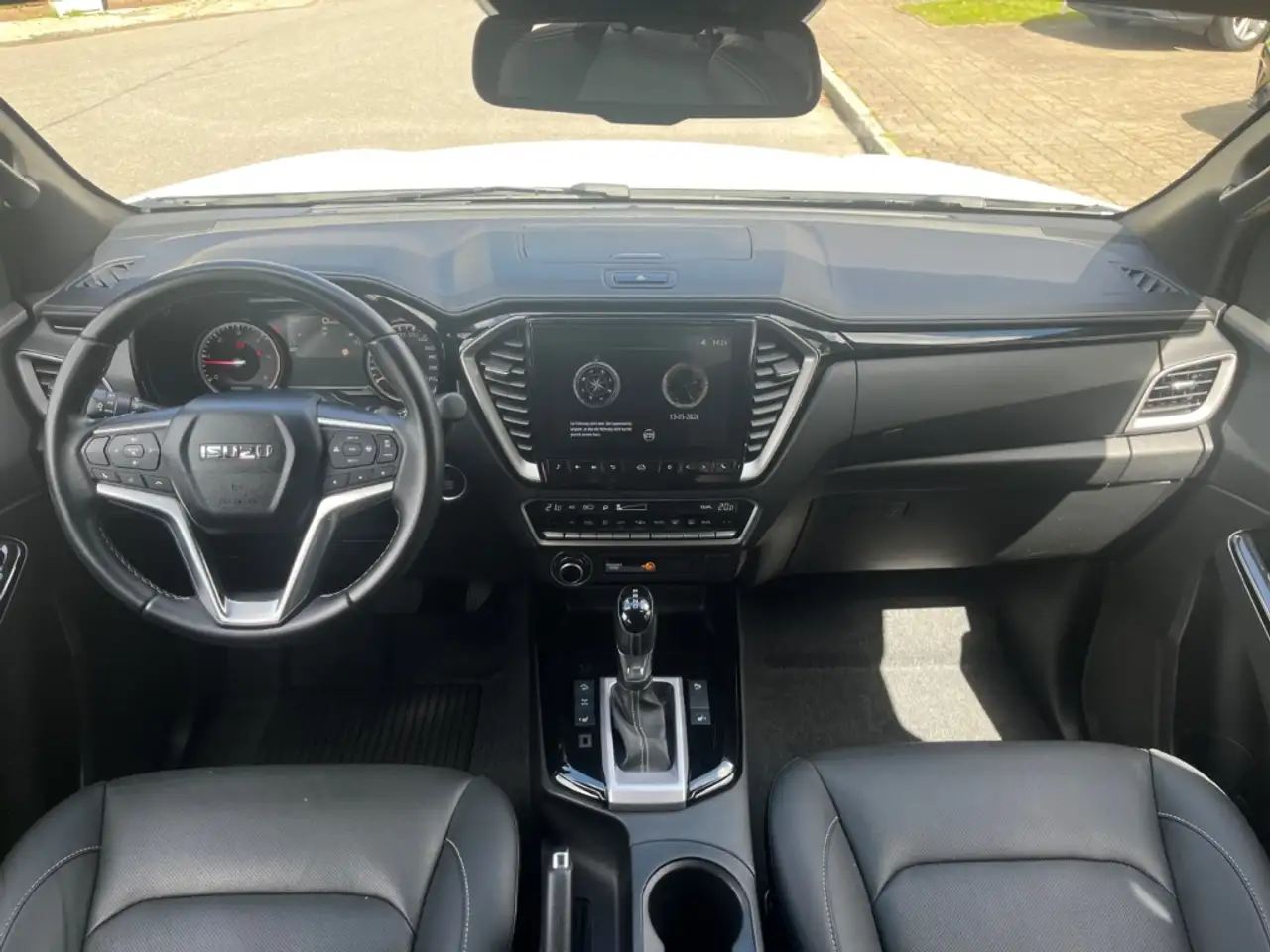Isuzu D-Max 2024 — фото 14