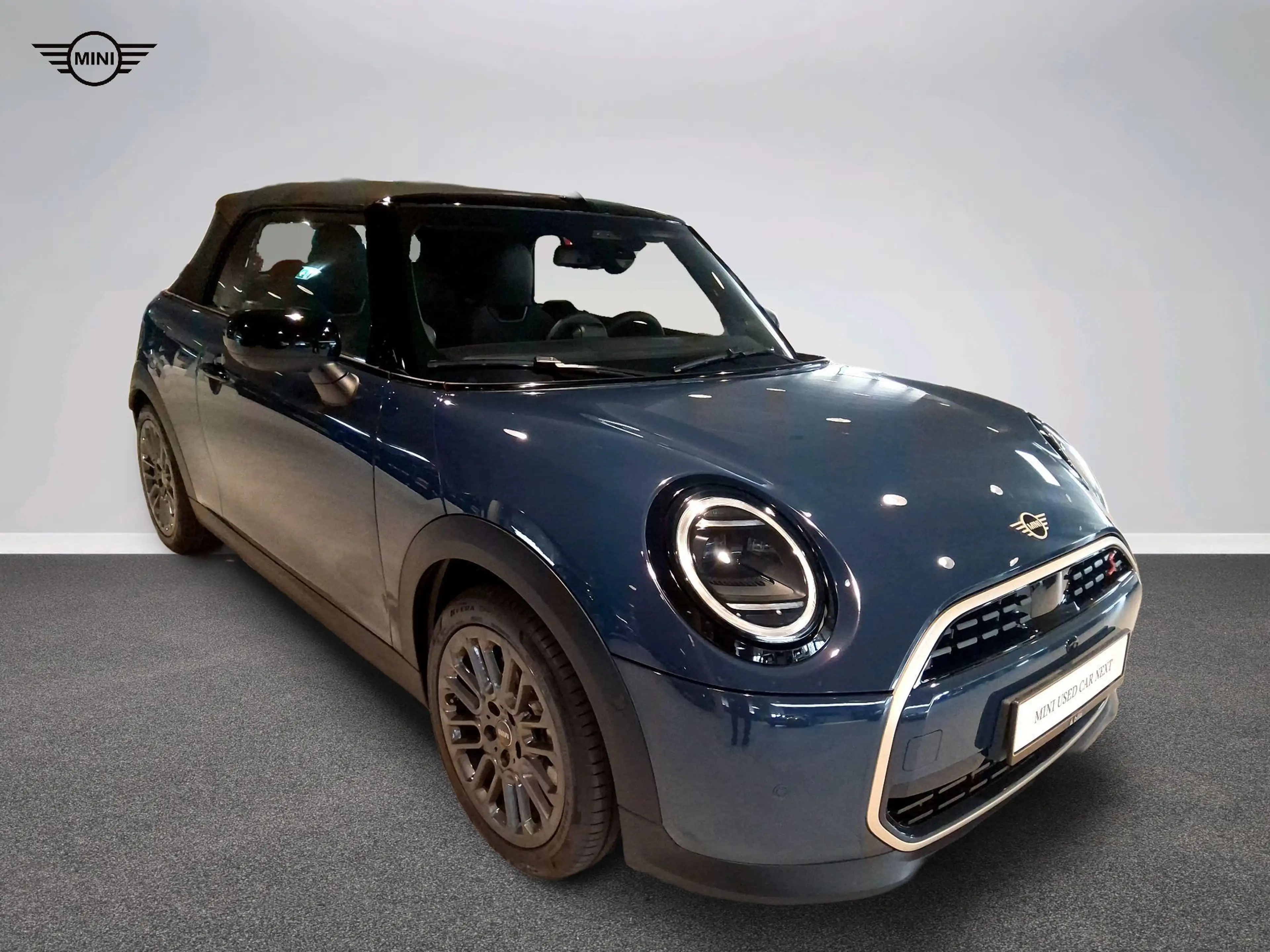 MINI Cooper S Cabrio Favoured Trim — photo 12