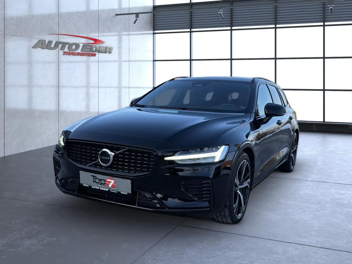 Volvo V60 Plus Dark Recharge Plug-In Hybrid AWD Navi LED Noir - 2