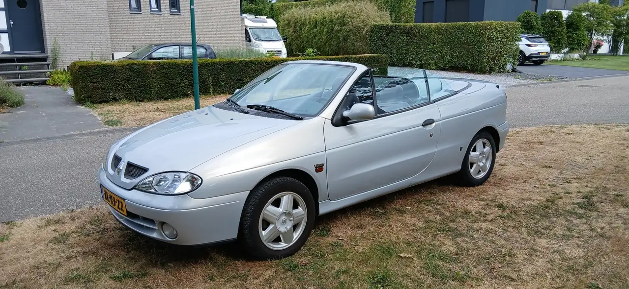 Renault Megane 1.6-16V Sport, foto 2