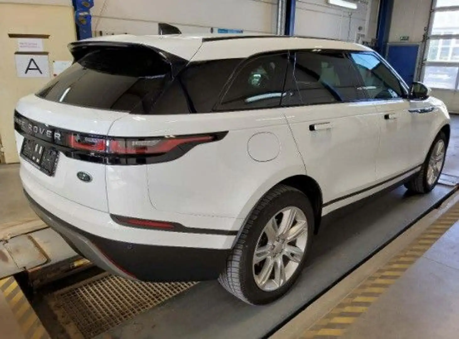 Land Rover Range Rover Velar Hybrid LED 20" Nav FahrAss+Kam Weiß - 2