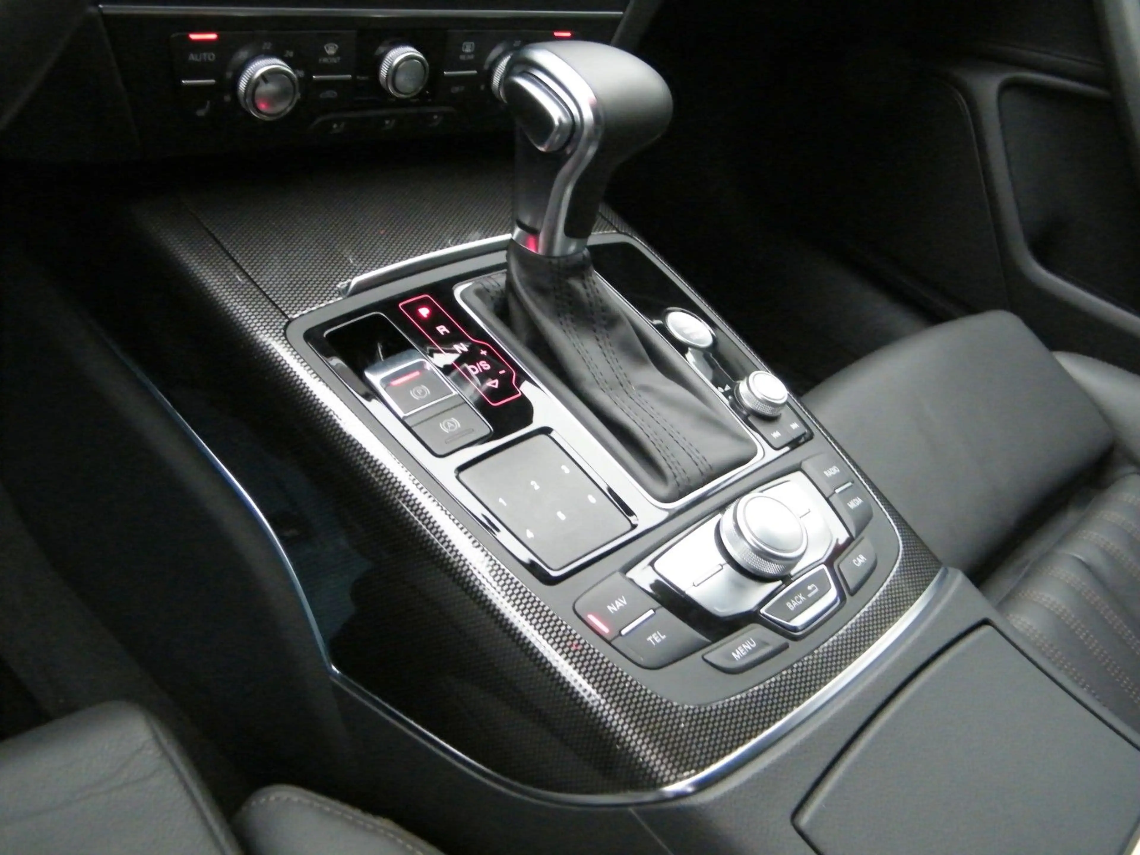 Audi A6 allroad Quattro 3.0 TDI XENON*STANDHZG*AHK — photo 11