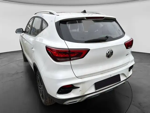 MG ZS view 6