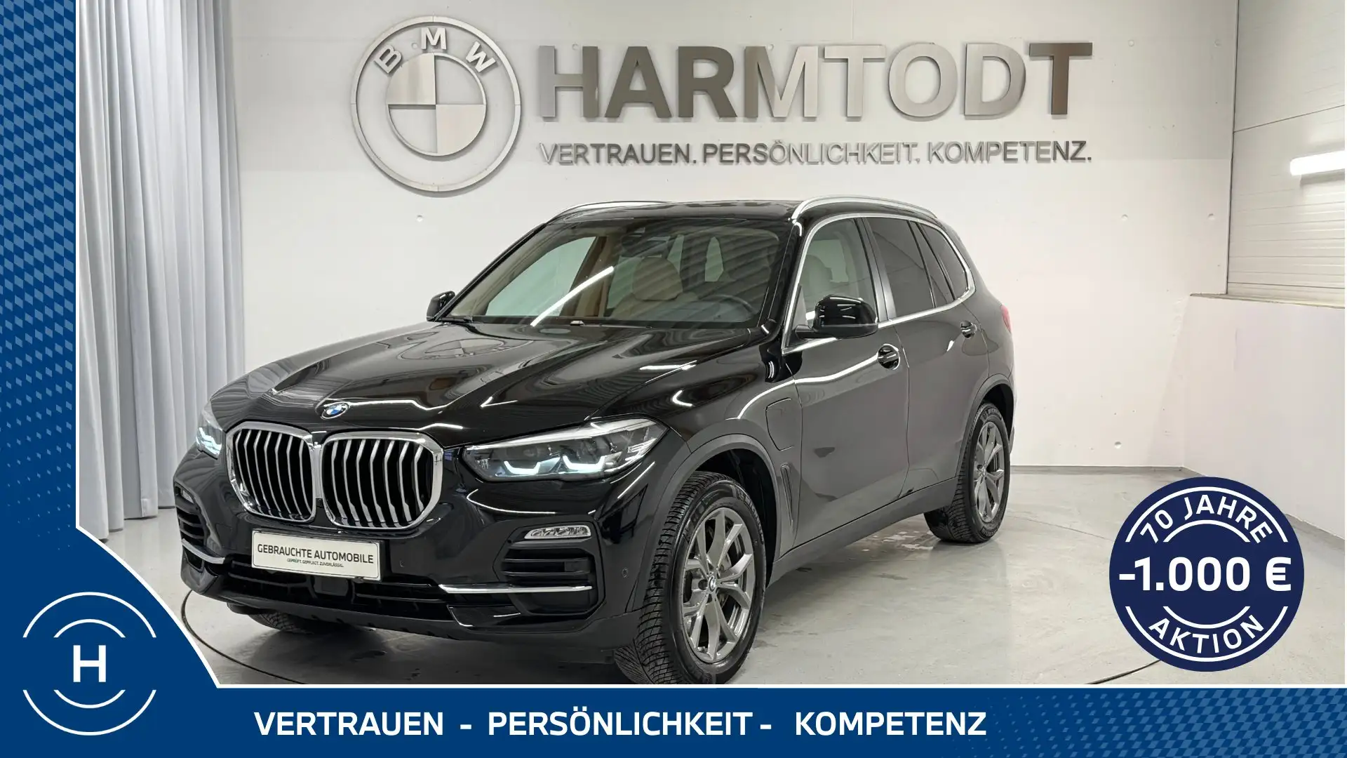 BMW X5 xDrive45e Schwarz - 1