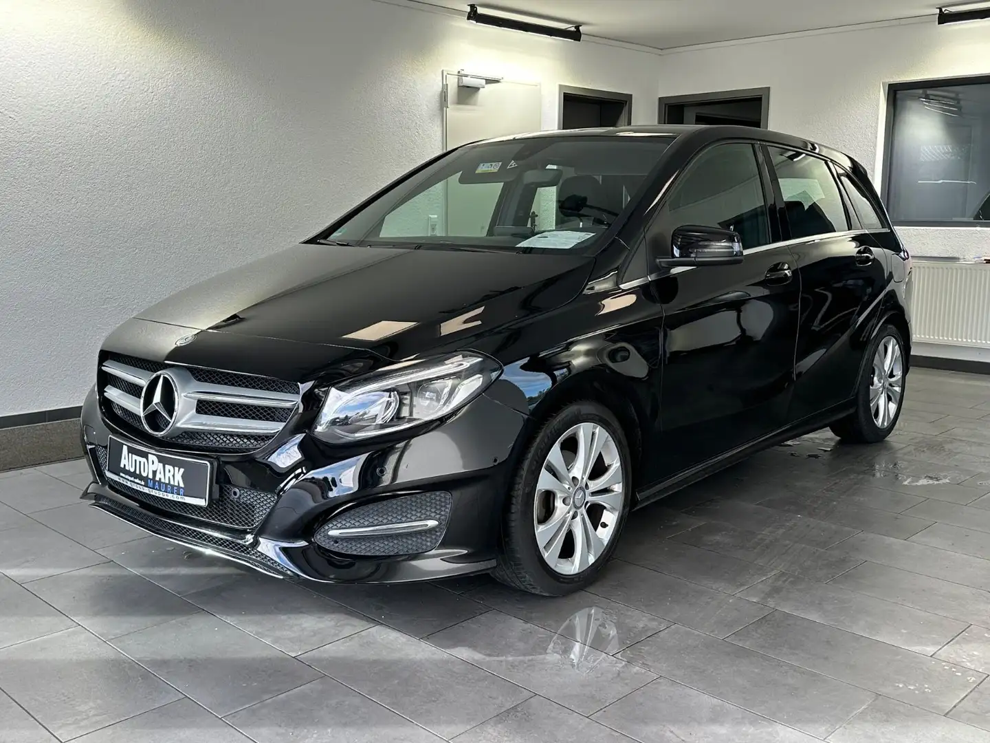 Mercedes-Benz B 180 CDI / d Urban*Sitzheizung*Navi Schwarz - 2