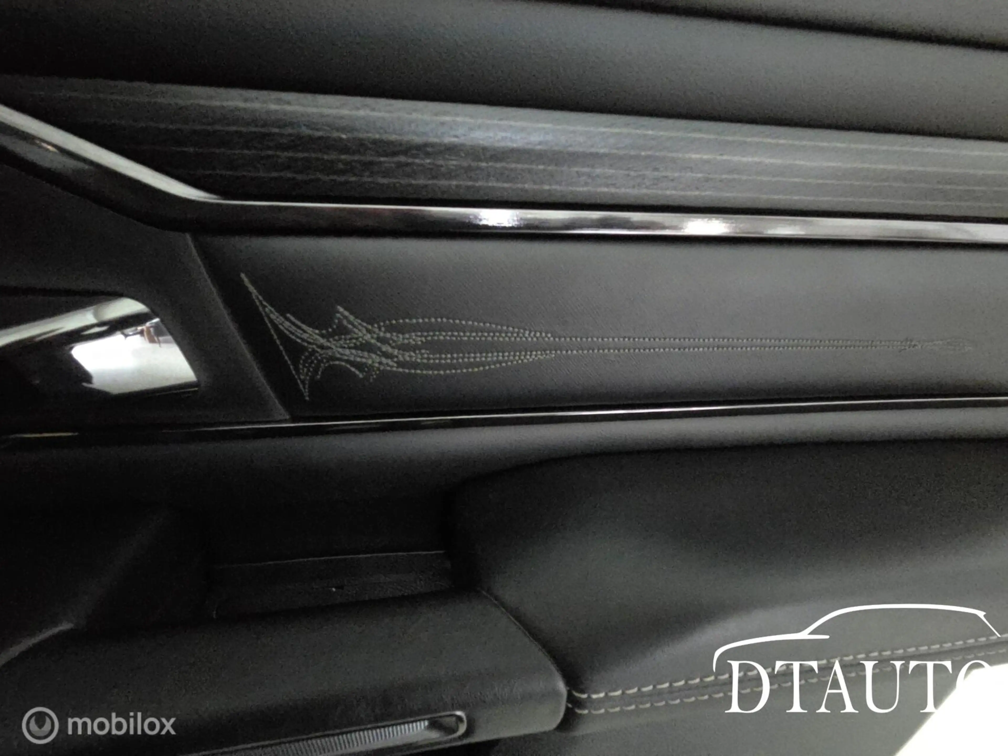 Dodge RAM 1500 4X4 5.7 V8 Limited Black Edition Luchtvering — photo 37