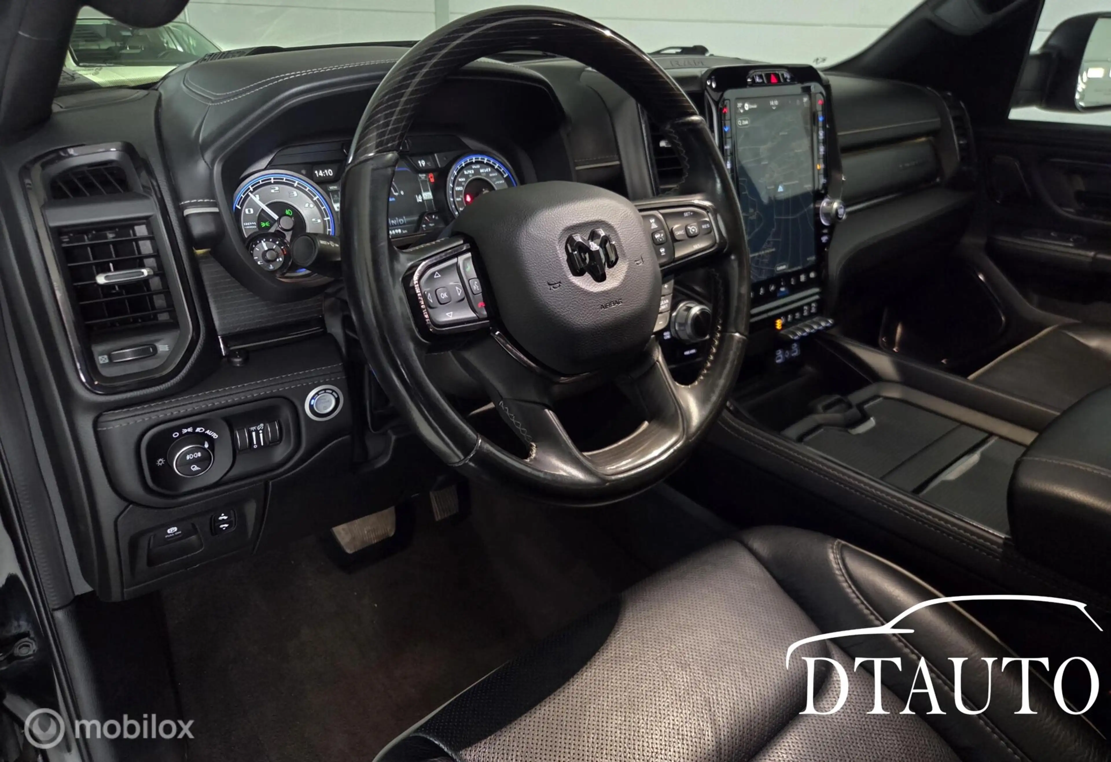 Dodge RAM 1500 4X4 5.7 V8 Limited Black Edition Luchtvering — photo 12