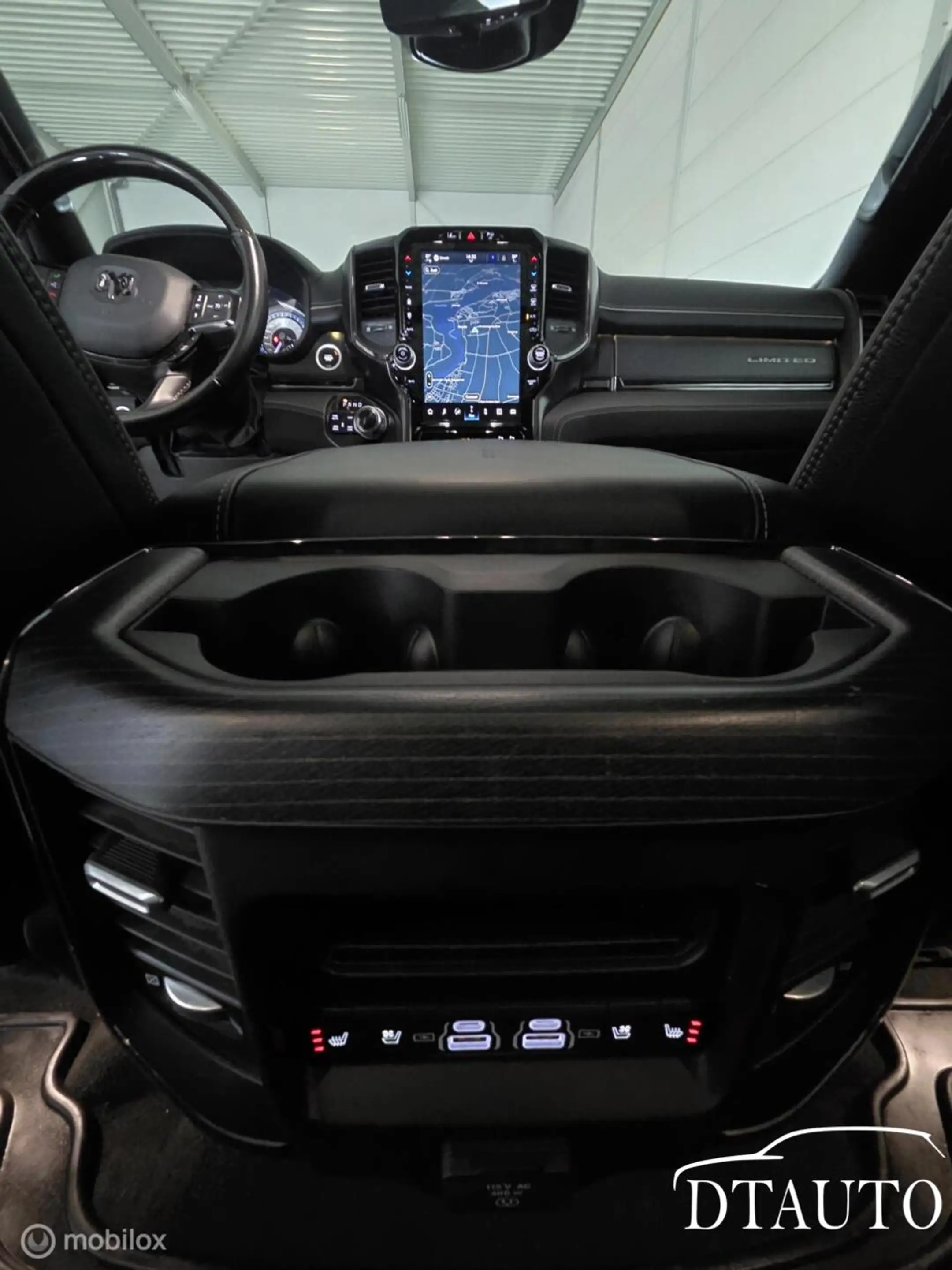 Dodge RAM 1500 4X4 5.7 V8 Limited Black Edition Luchtvering — photo 29