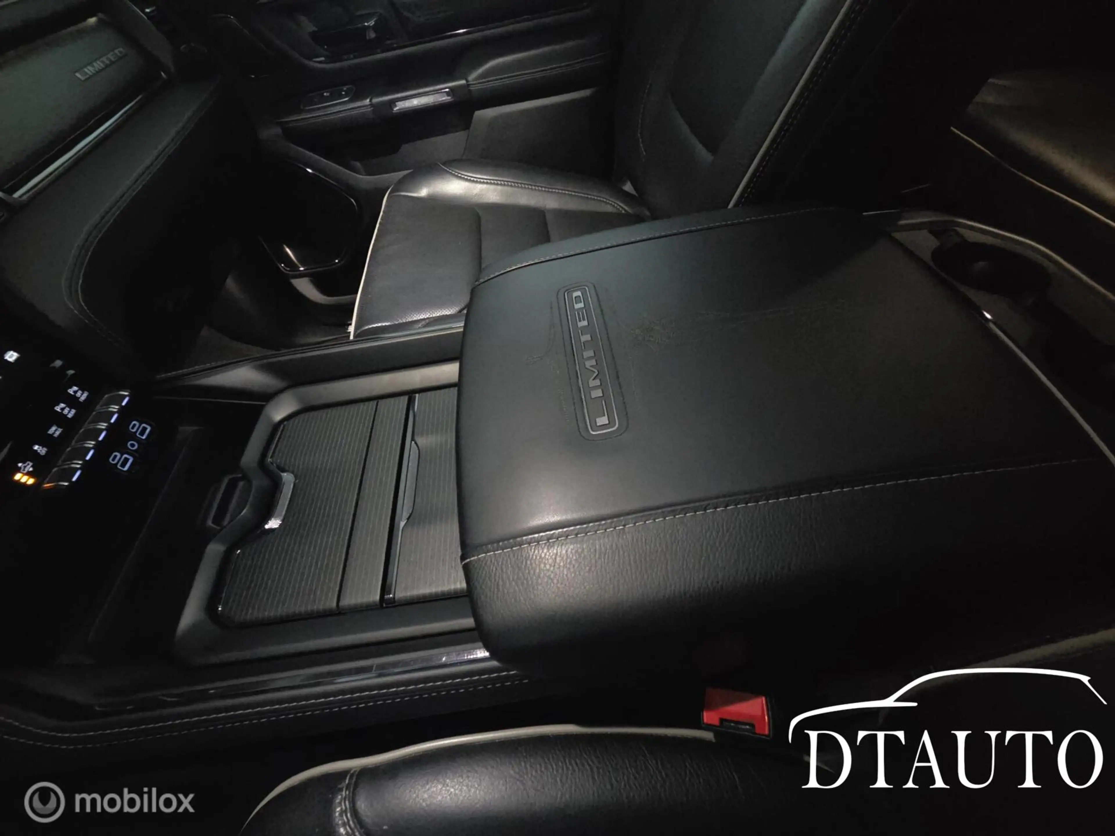 Dodge RAM 1500 4X4 5.7 V8 Limited Black Edition Luchtvering — photo 22
