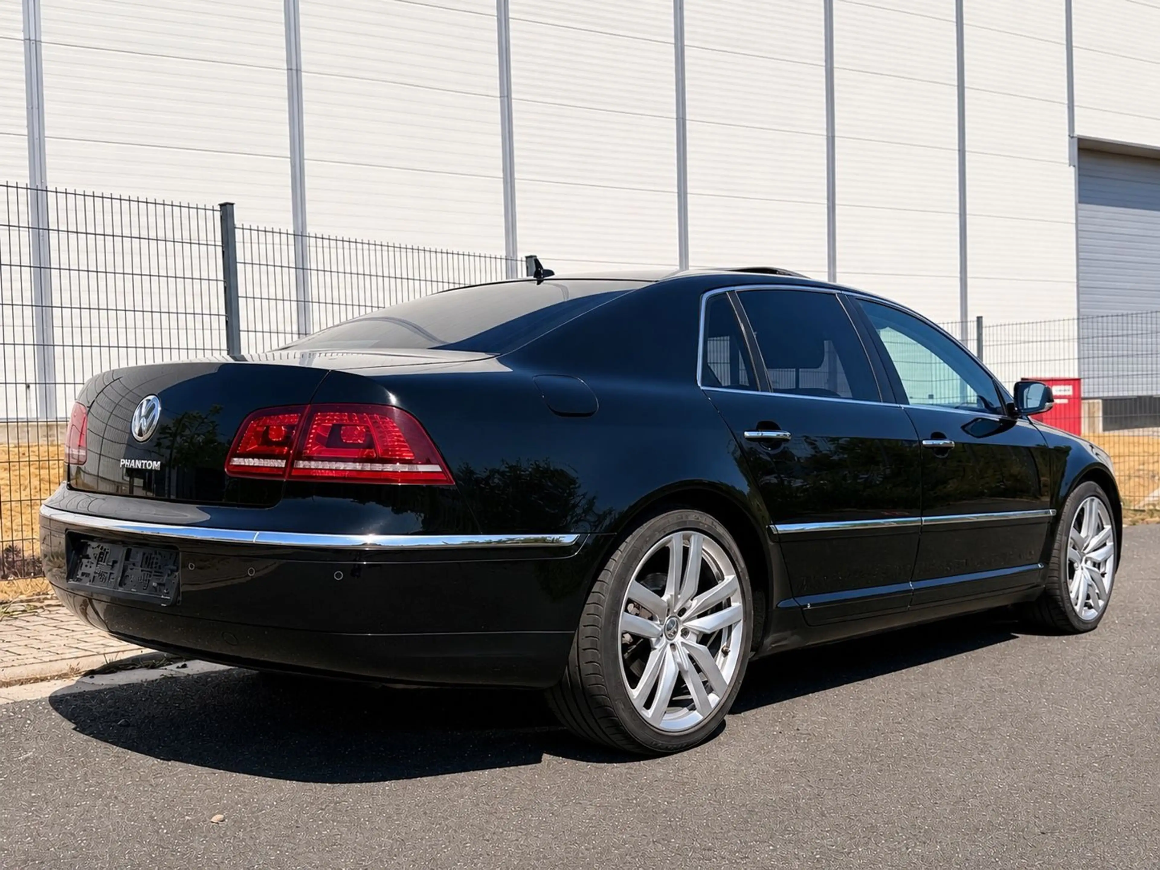 Volkswagen Phaeton 3.0 V6 TDI 5-Sitzer 4Motion*Exclusive* — photo 6
