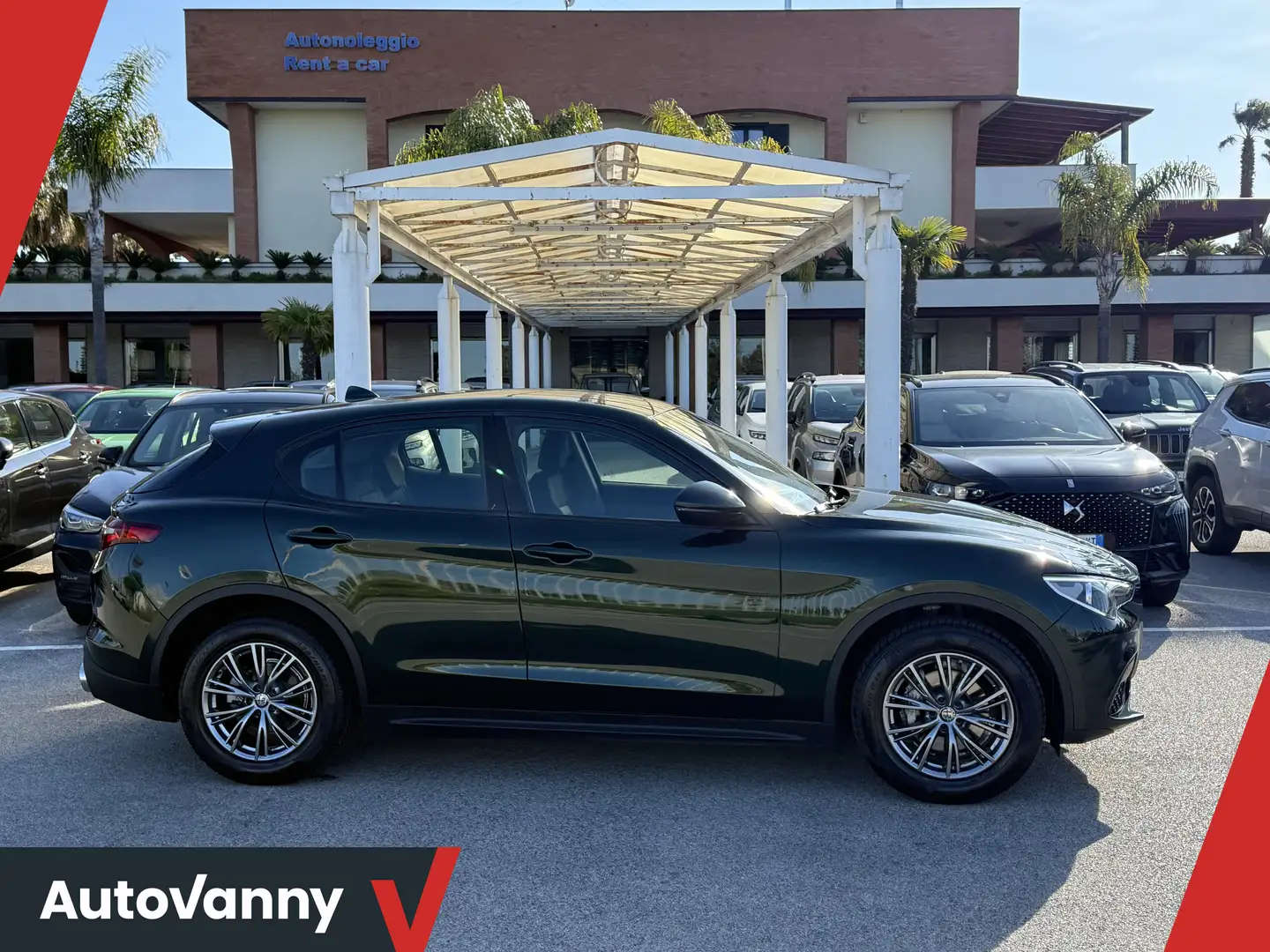 Alfa Romeo Stelvio 2.2 t Business Q4 190cv auto Verde - 1