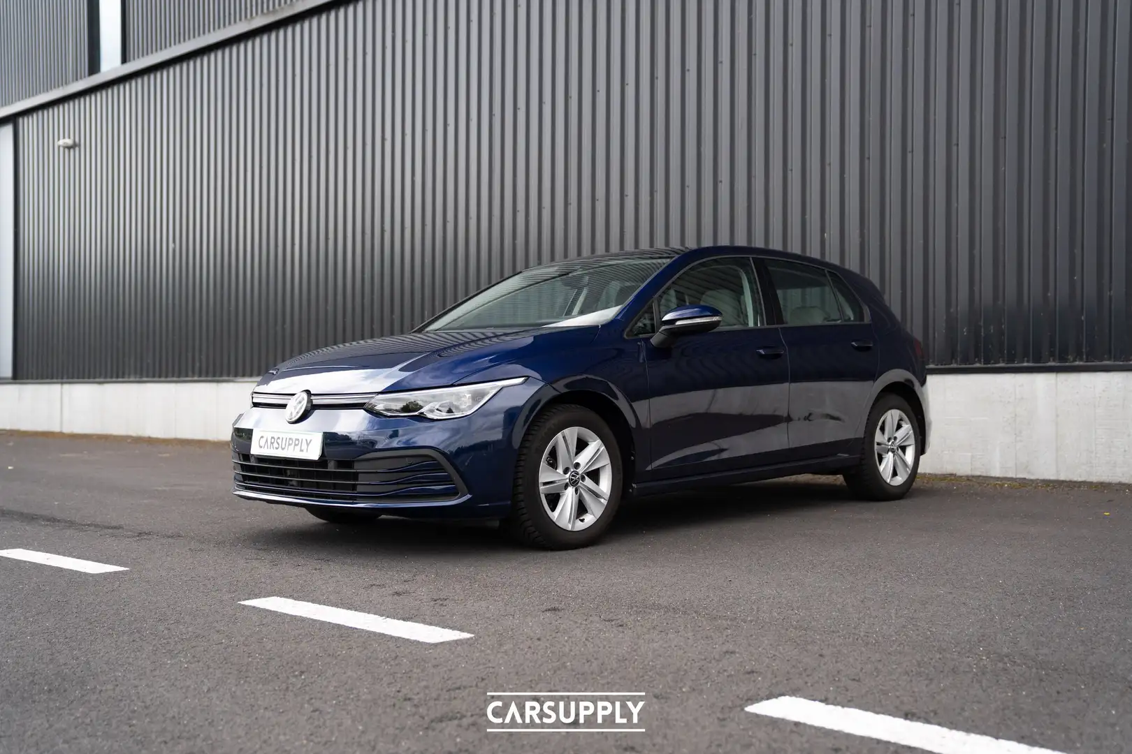 Volkswagen Golf 1.0 TSI  Life - Pano dak - Electrische zetels- BTW Bleu - 2