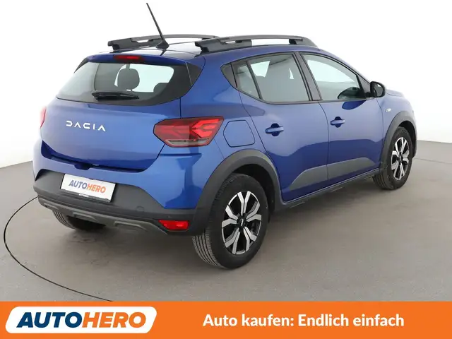 Dacia Sandero view 6