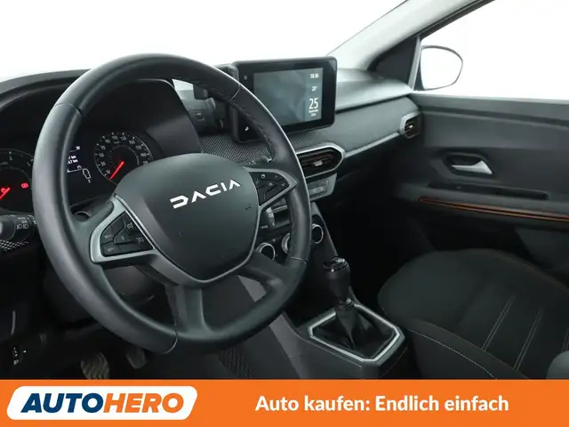 Dacia Sandero view 11
