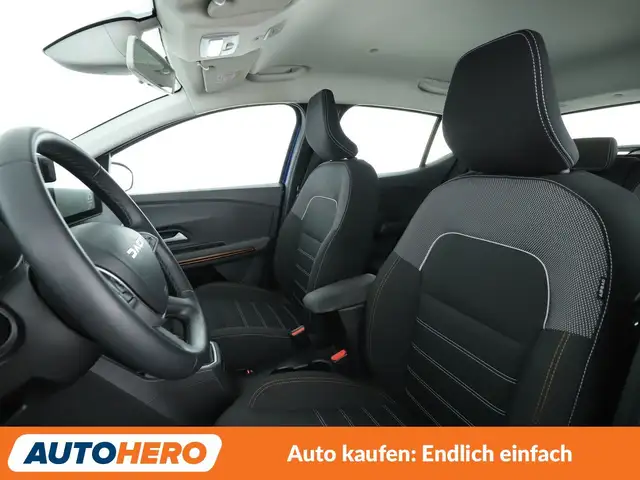 Dacia Sandero view 10