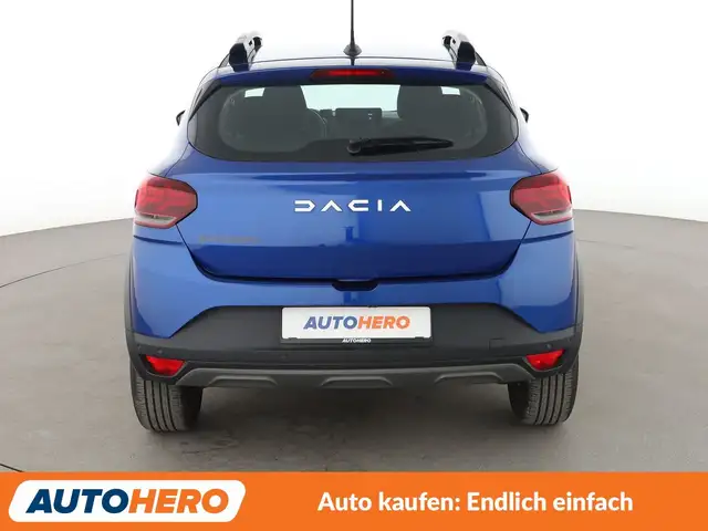 Dacia Sandero view 5
