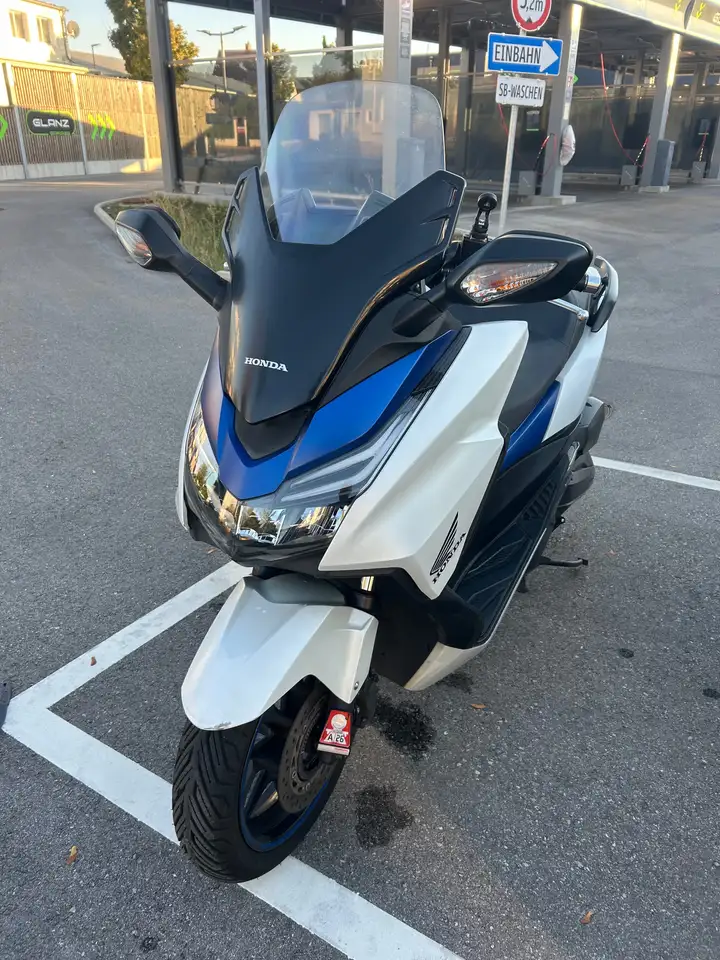 Honda Forza 125