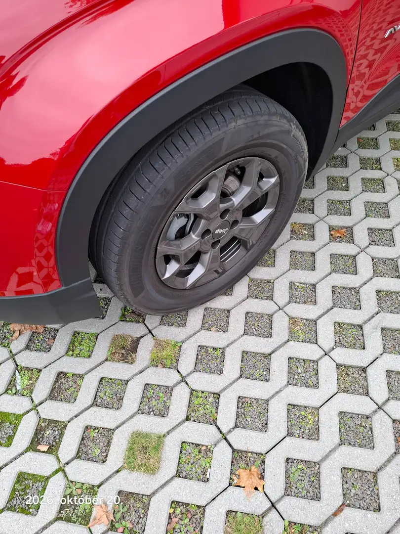 Jeep Avenger Avenger 1.2 GSE T3 Altitude Altitude Rot - 2