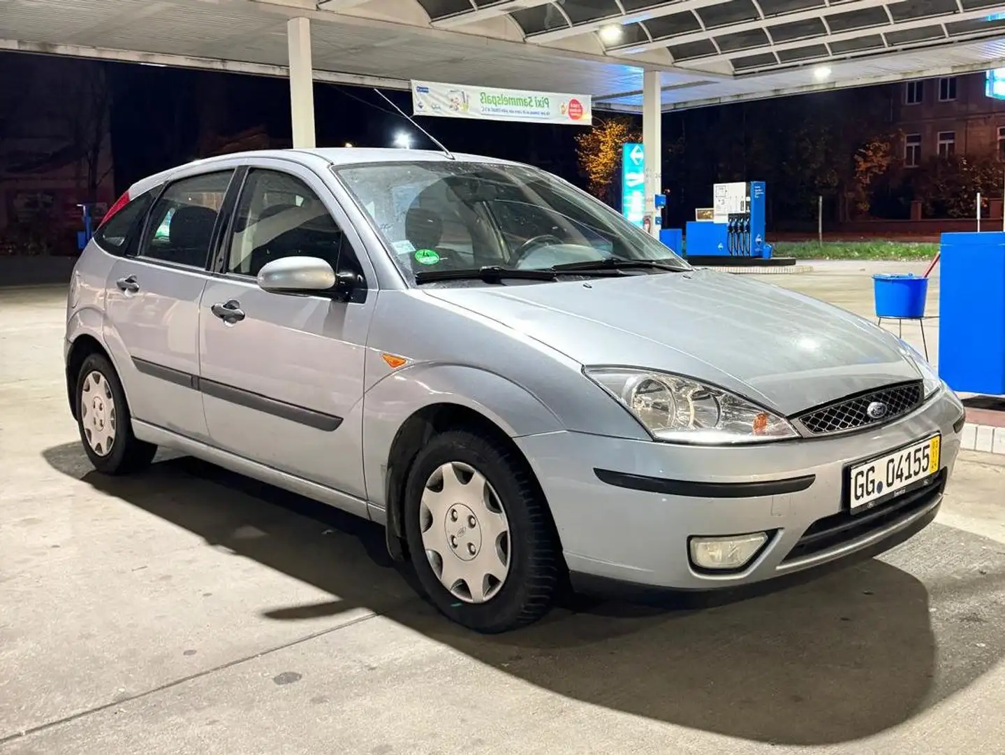 Ford Focus 1.6 * NEUER TÜV * 1. HAND * 71 tKm Laufleistung Silber - 2