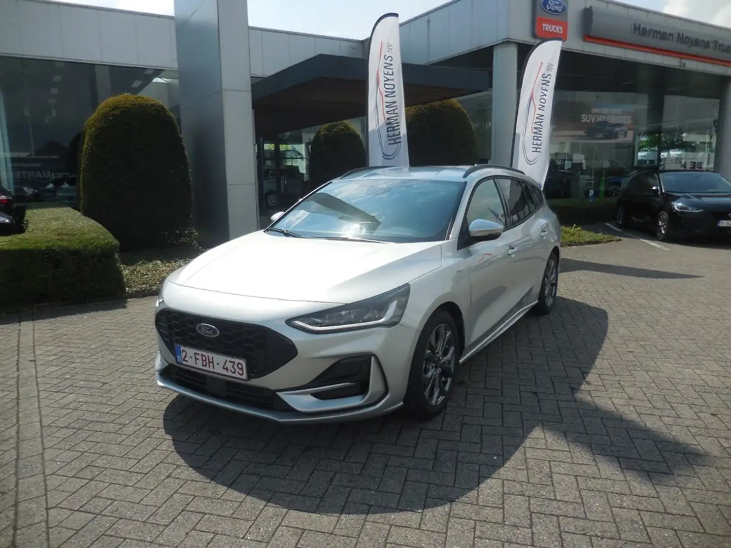 Ford Focus EcoBoost mHEV ST-Line X AUT Zilver - 2
