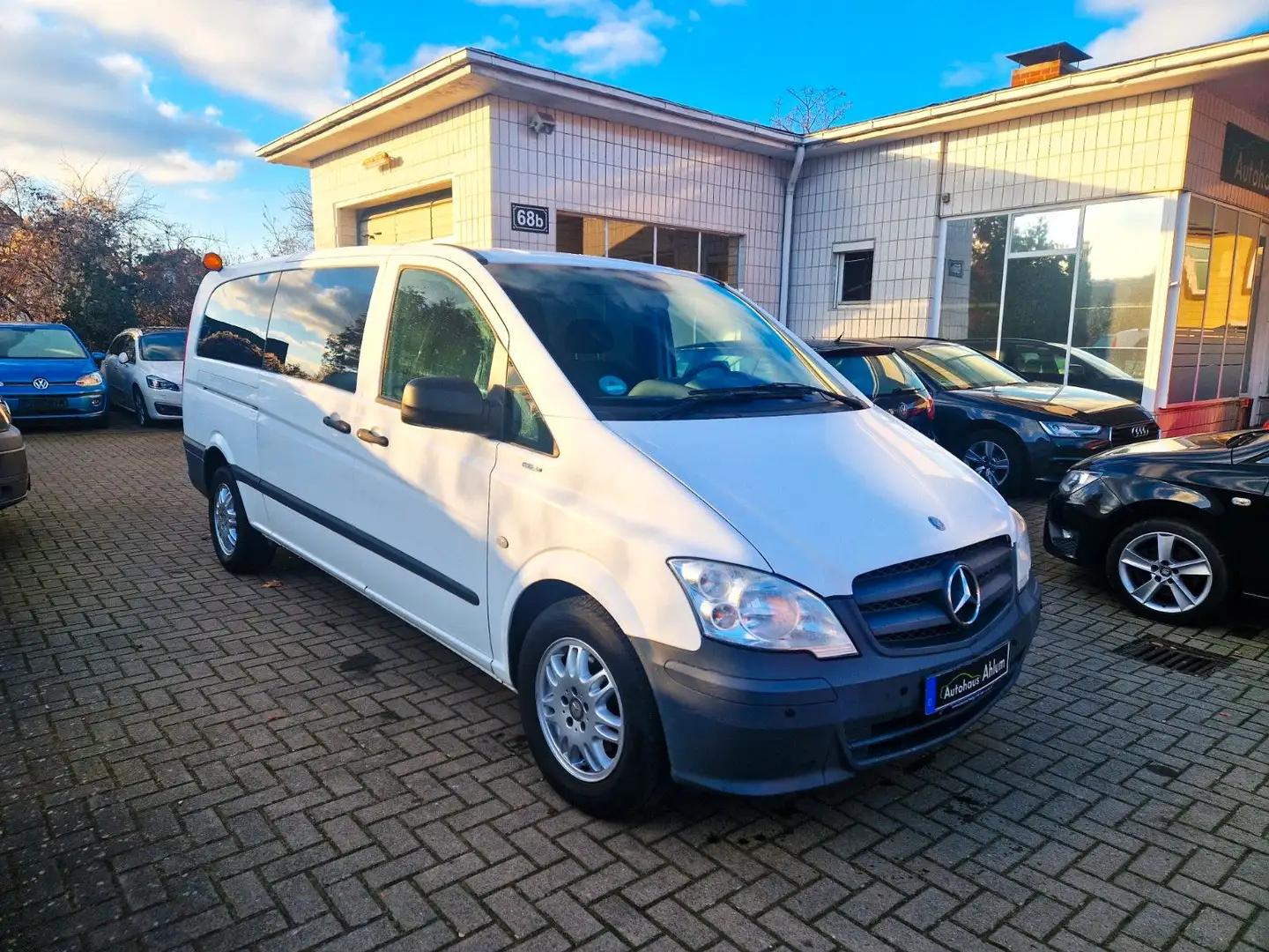 Mercedes-Benz Vito 110 CDI extralang Klima Sitzhzg. 9-Sitzer Blanc - 1