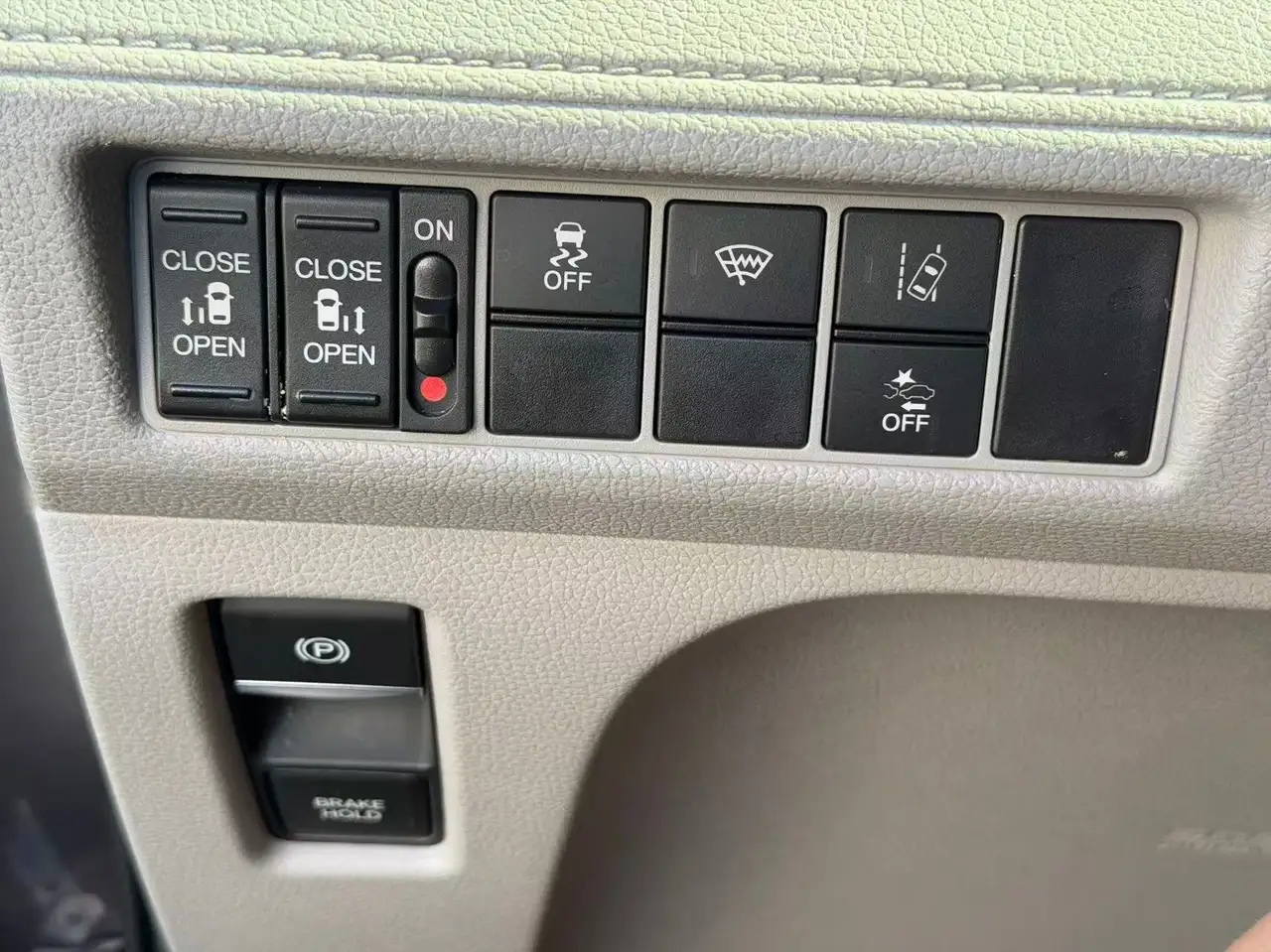 Honda Odyssey photo Honda Odyssey