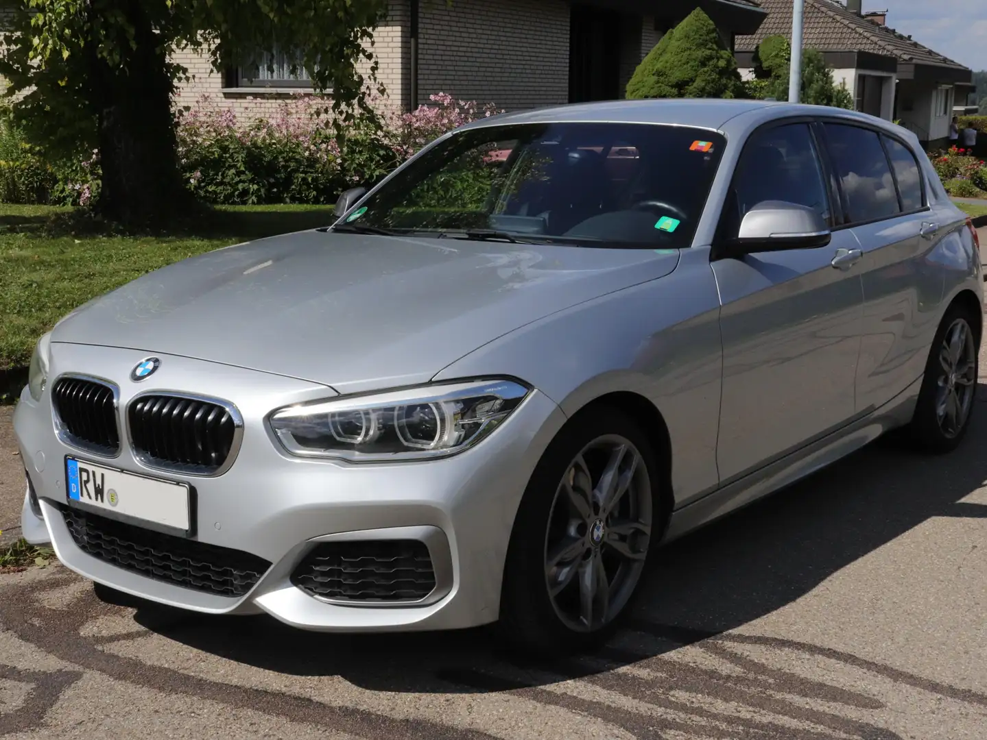 BMW 135 M135i xDrive Sport-Aut. Argent - 2