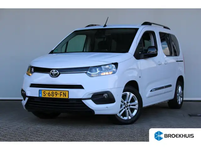 Toyota Proace City Verso 1.2 Turbo Active | 5-persoons | Dubbele schu