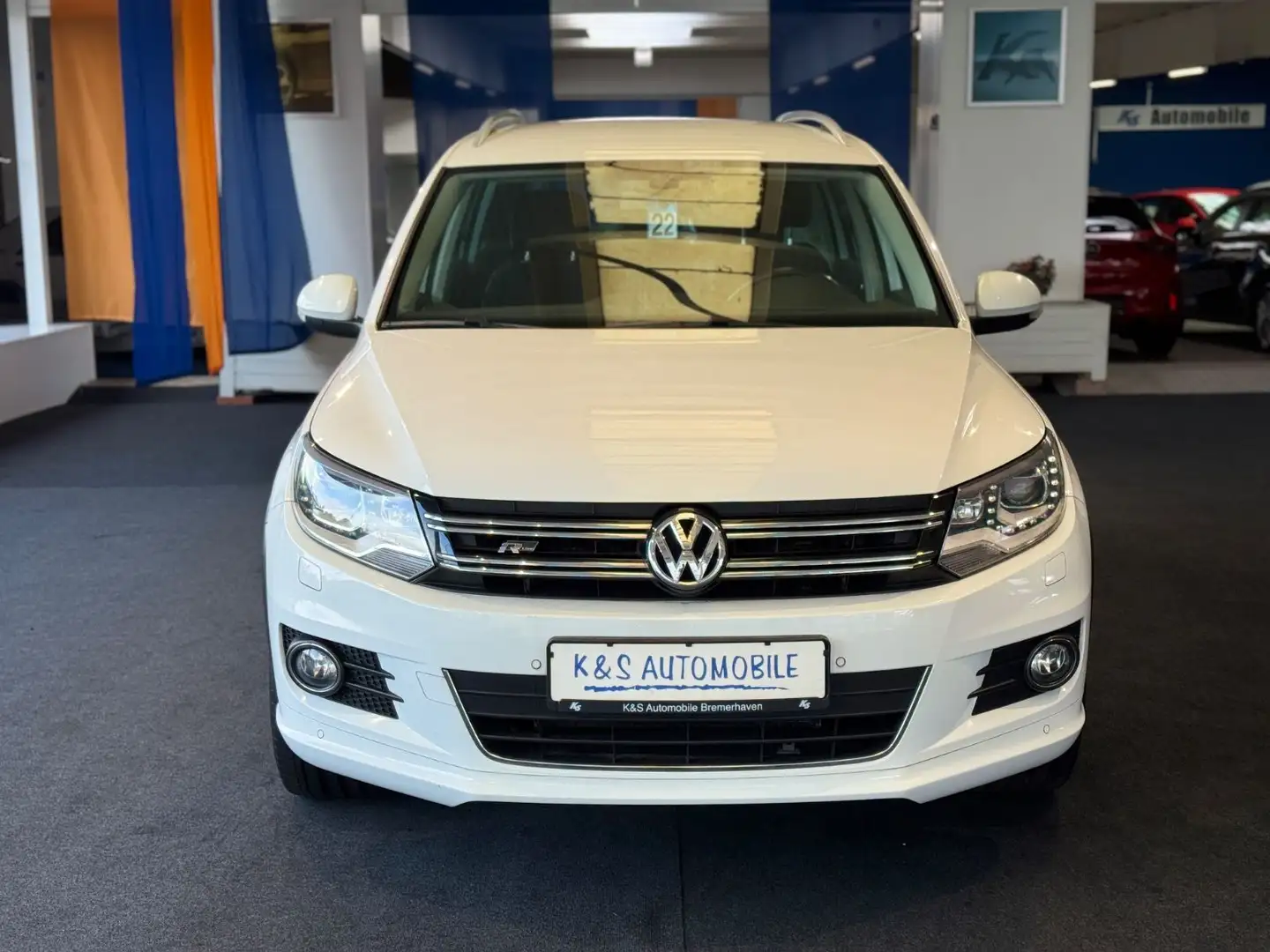Volkswagen Tiguan Cup Sport & Style R-Design*NAVI*SITZH.*TE Weiß - 2