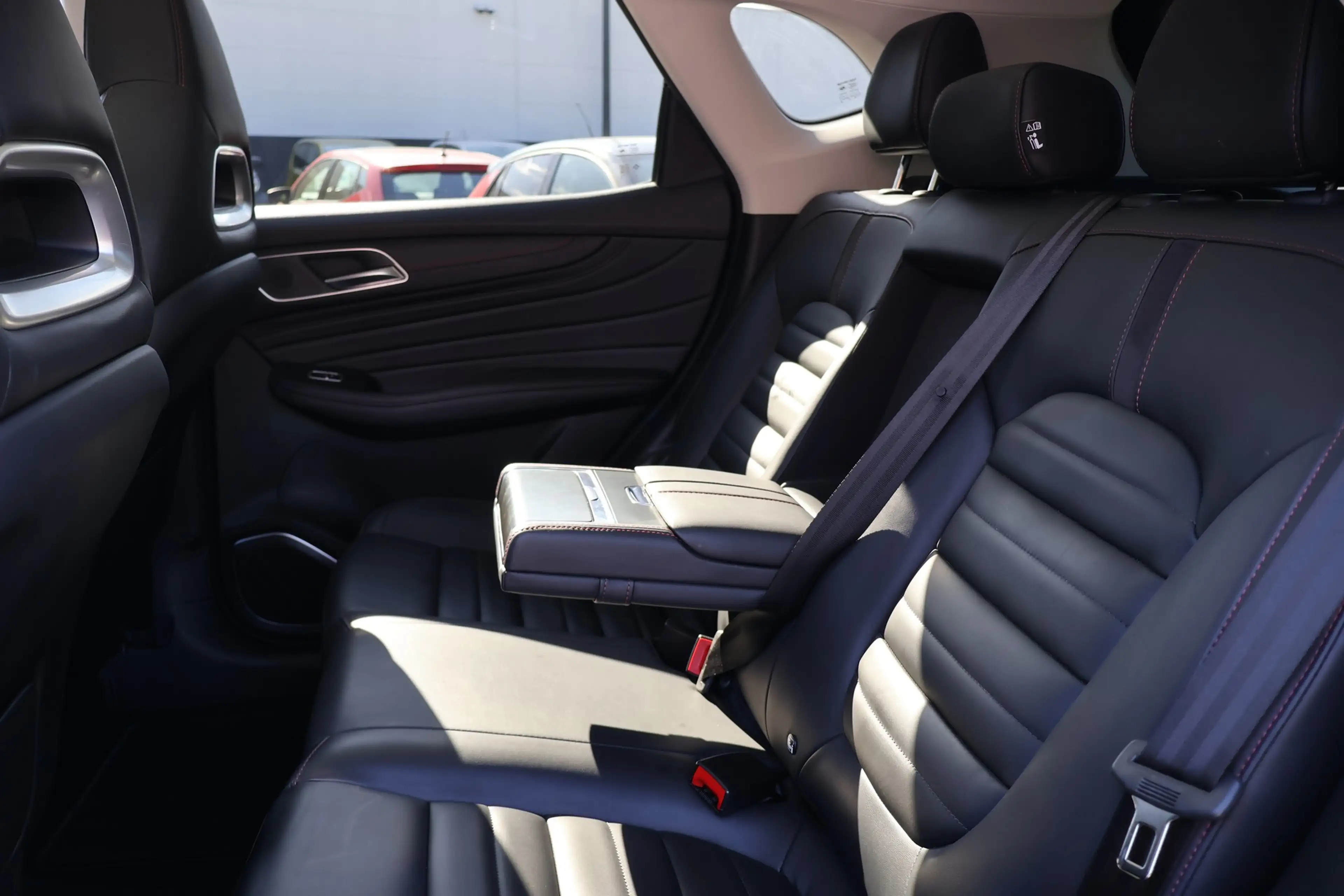 MG HS 1.5 T-GDI Luxury Aut. LED ACC Navi 360° Pano — photo 14