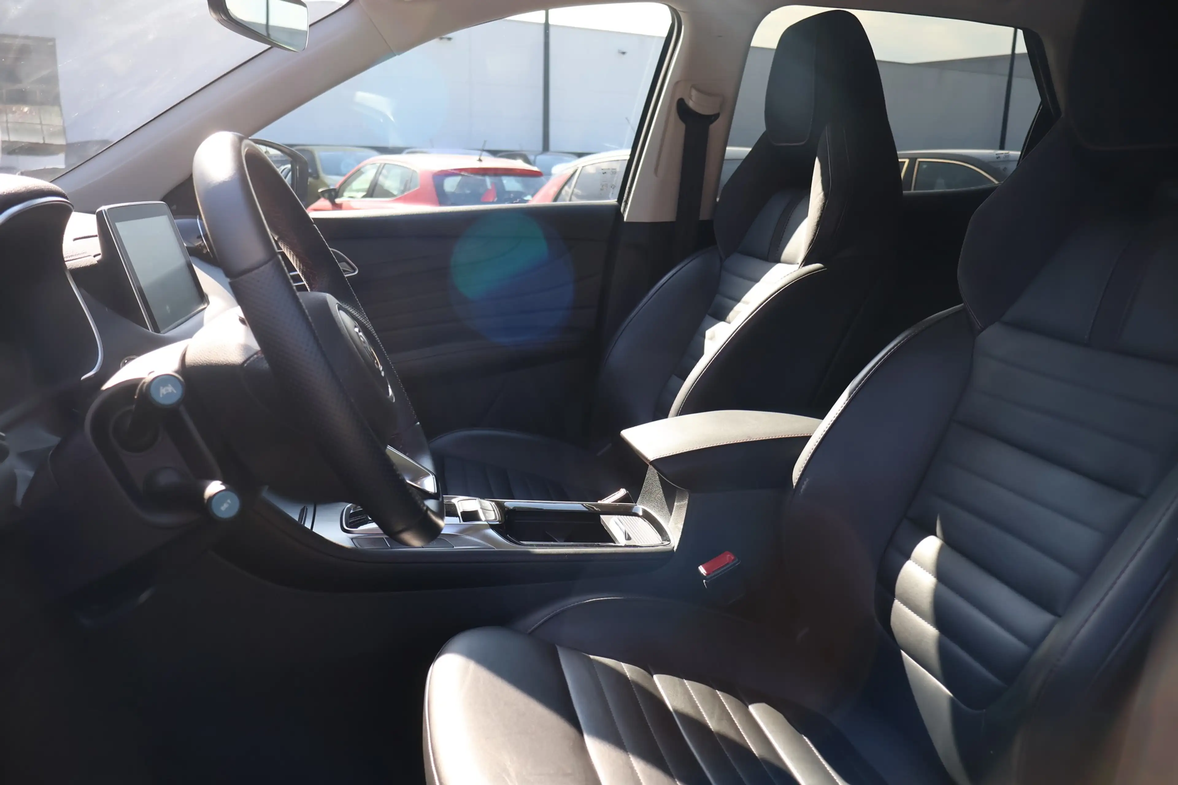 MG HS 1.5 T-GDI Luxury Aut. LED ACC Navi 360° Pano — photo 12