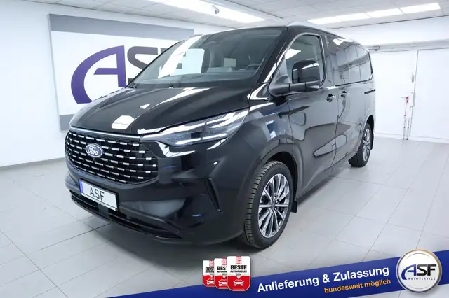 Ford Tourneo Custom main image