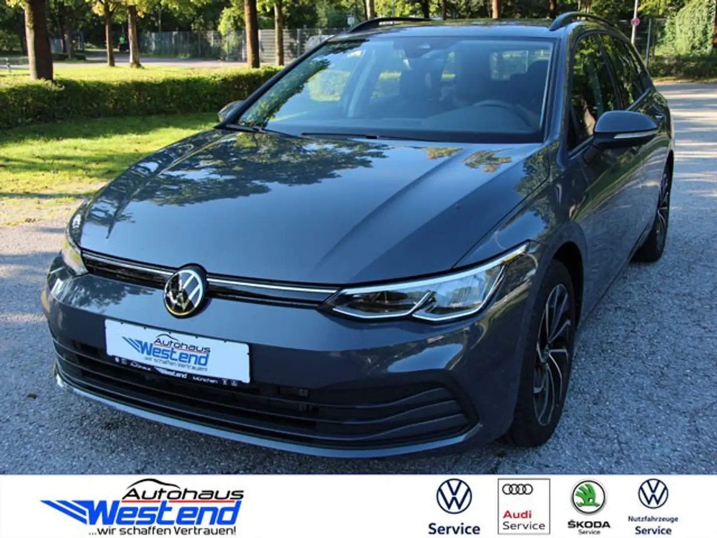Volkswagen Golf Var. Life 1.5l TSI 96kW DSG LED Navi Klima Navi Grigio - 2