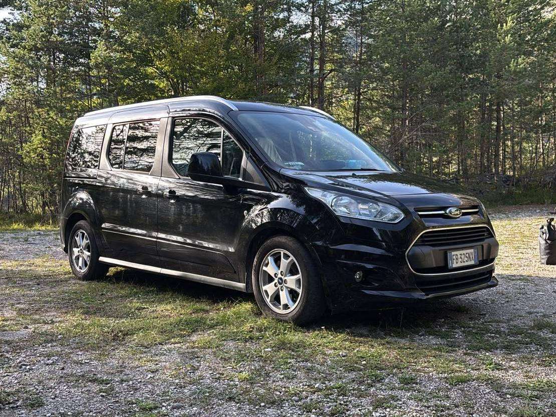 2016 Ford Tourneo
