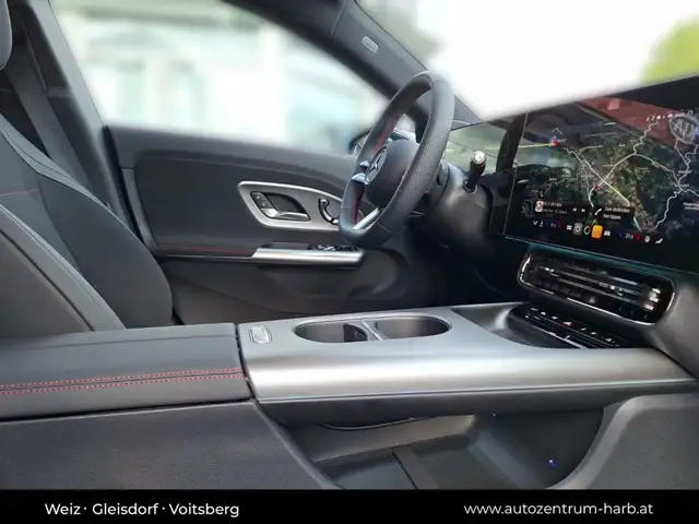 Mercedes-Benz CLA 250 + Ansicht 26