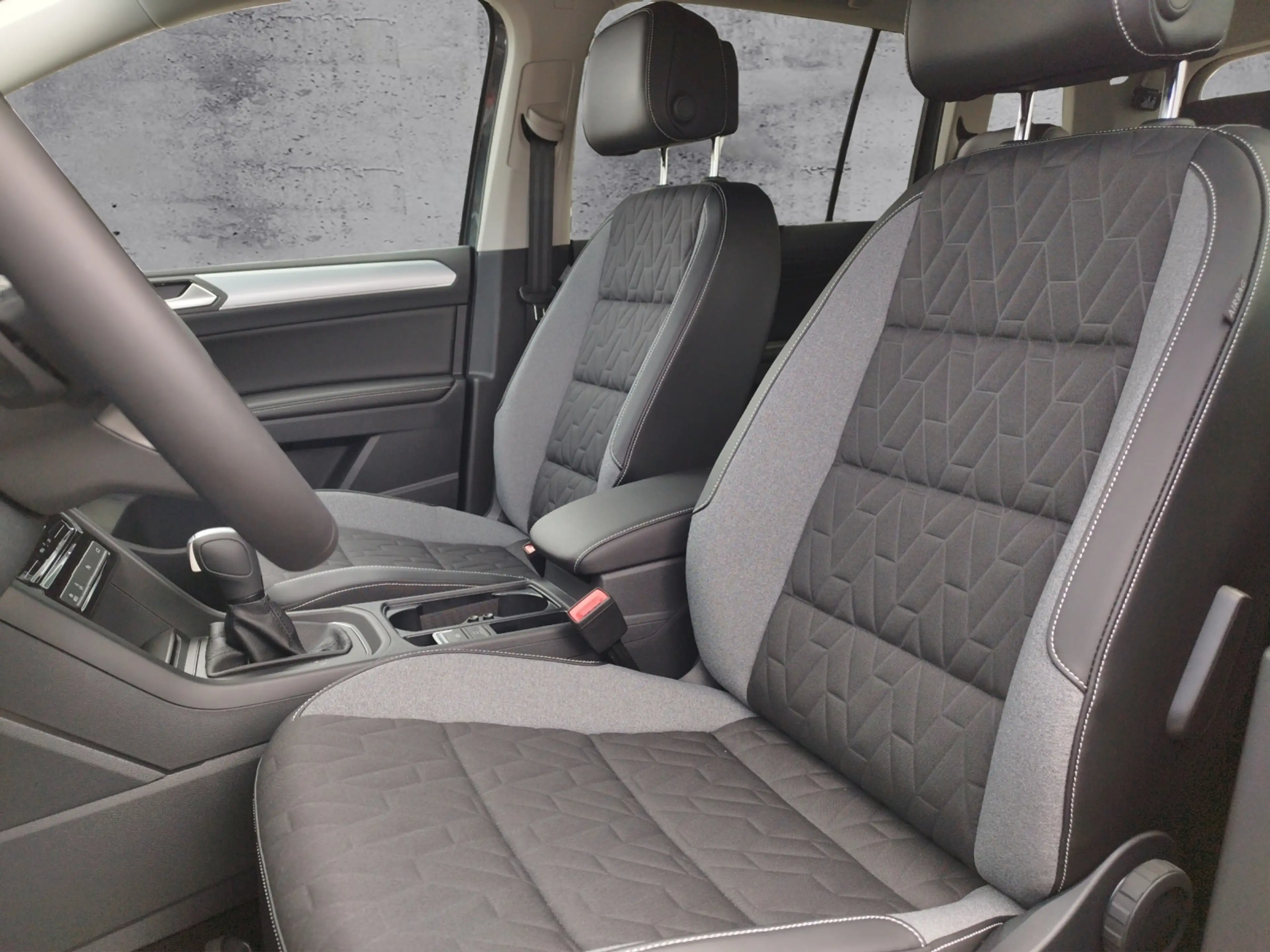 Volkswagen Touran 1.5 TSI DSG 5JG/KEYLESS/RFK/ACC — photo 5