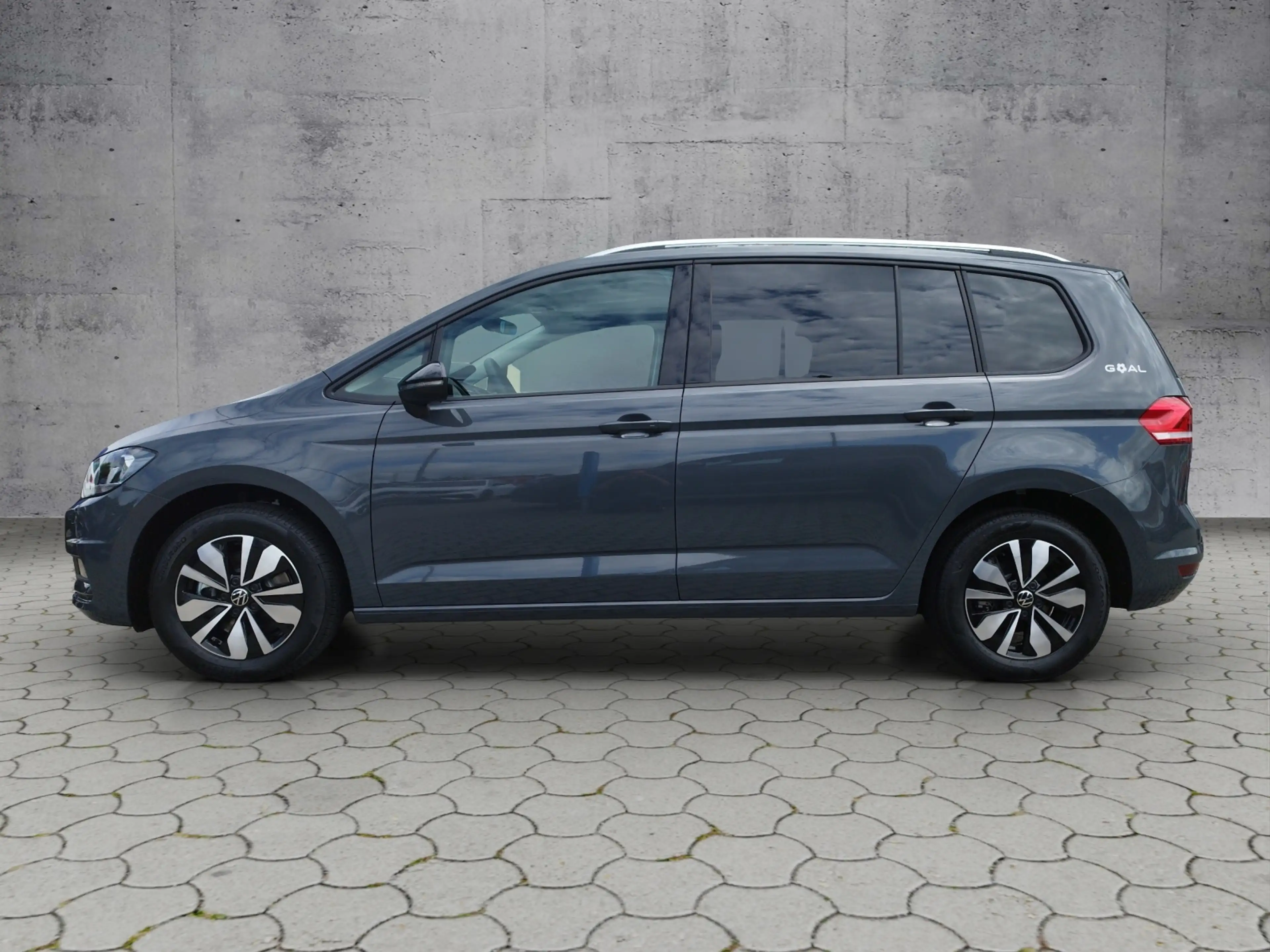 Volkswagen Touran 1.5 TSI DSG 5JG/KEYLESS/RFK/ACC — photo 2