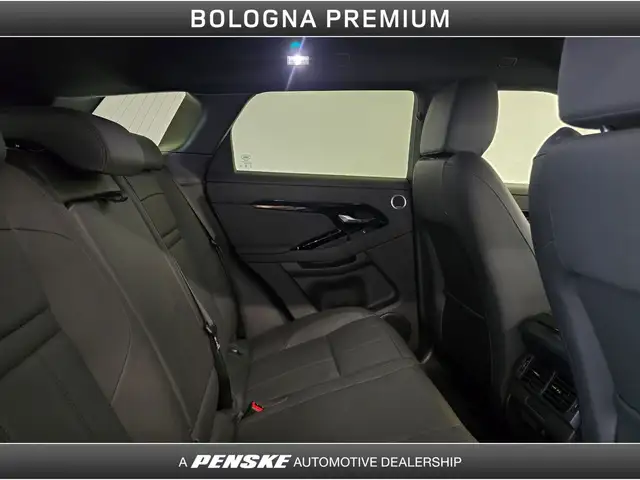 Land Rover Range Rover Evoque view 5