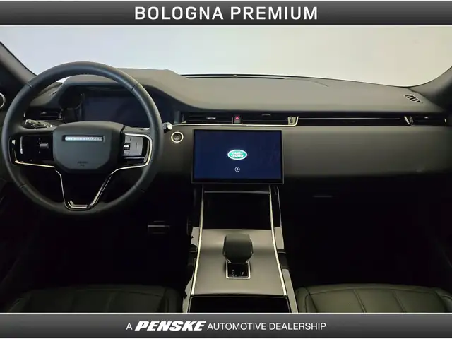 Land Rover Range Rover Evoque view 4