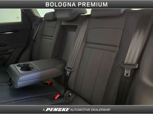 Land Rover Range Rover Evoque view 15