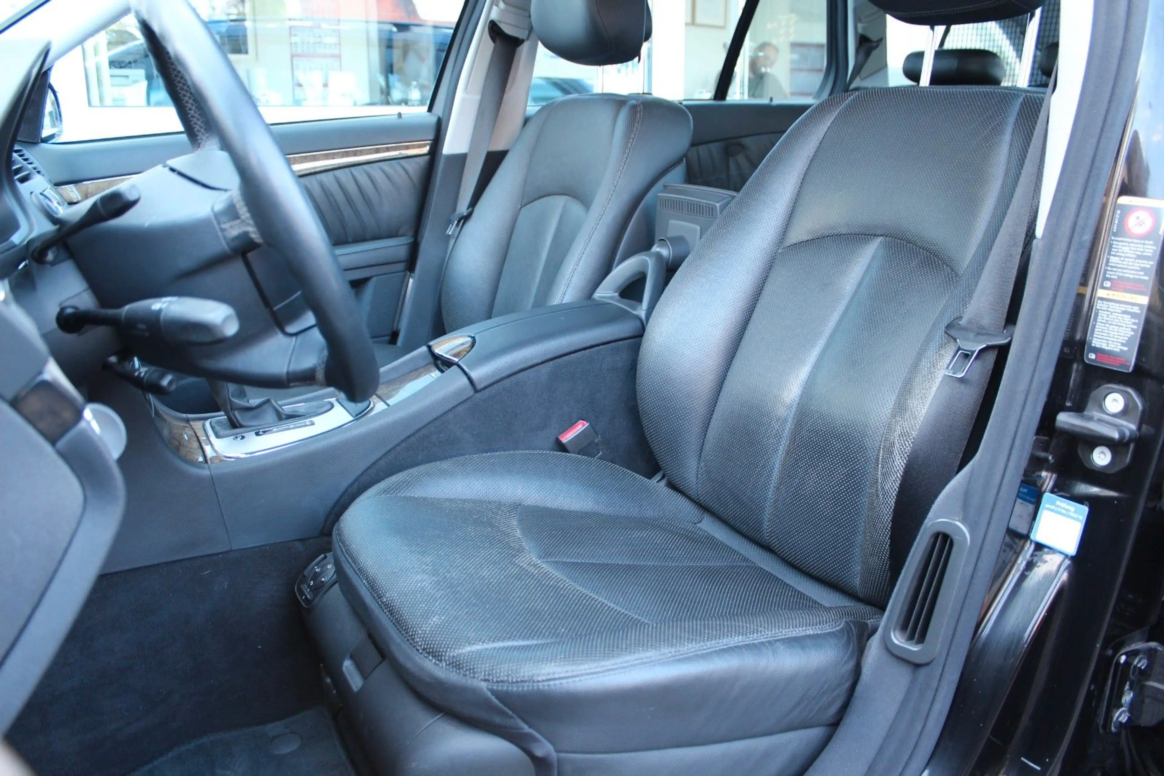 Mercedes-Benz E 350 T 4Matic Bi-Xenon*Comand*TV im Fond*Leder — photo 7