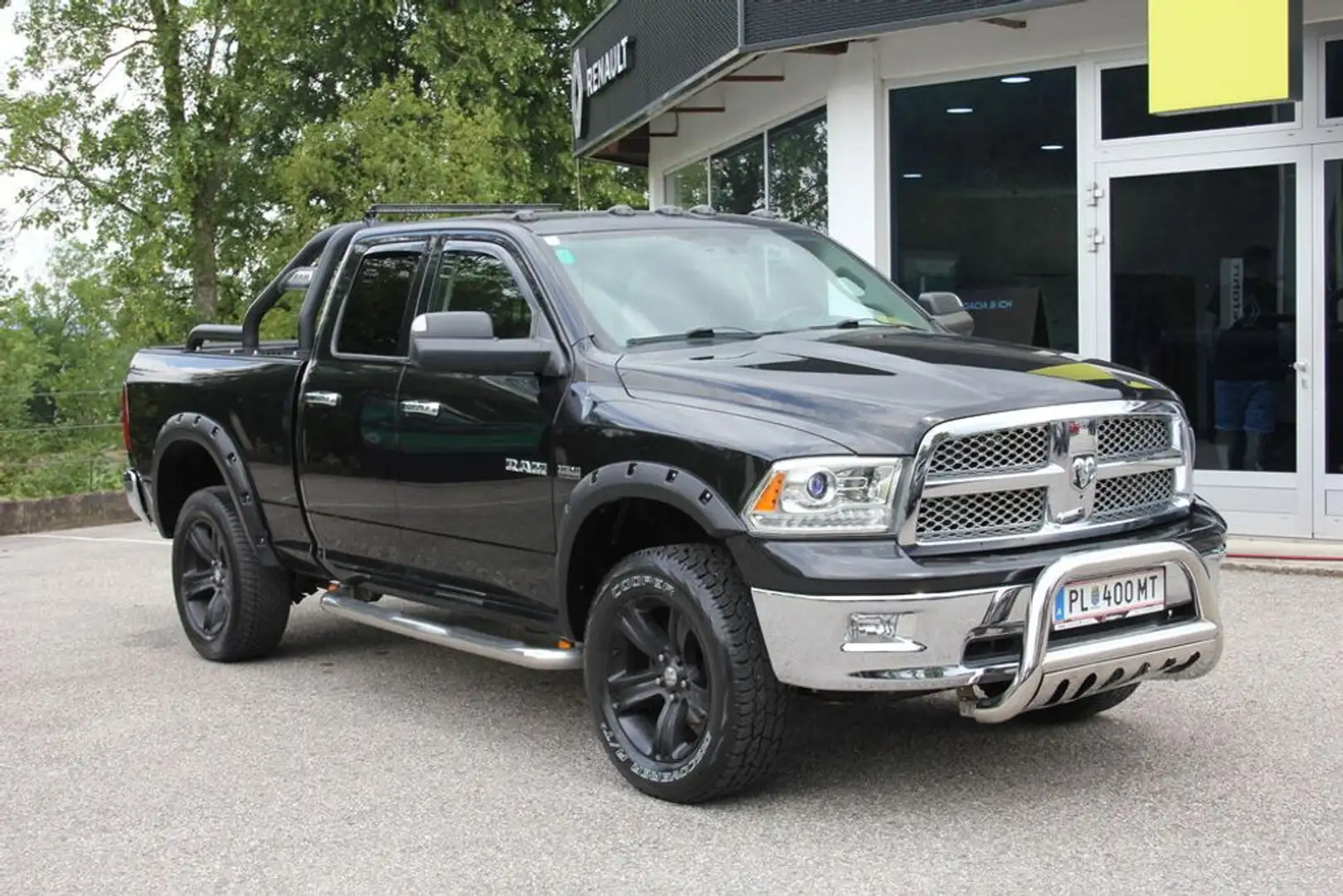 Dodge RAM RAM 1500 Schwarz - 1