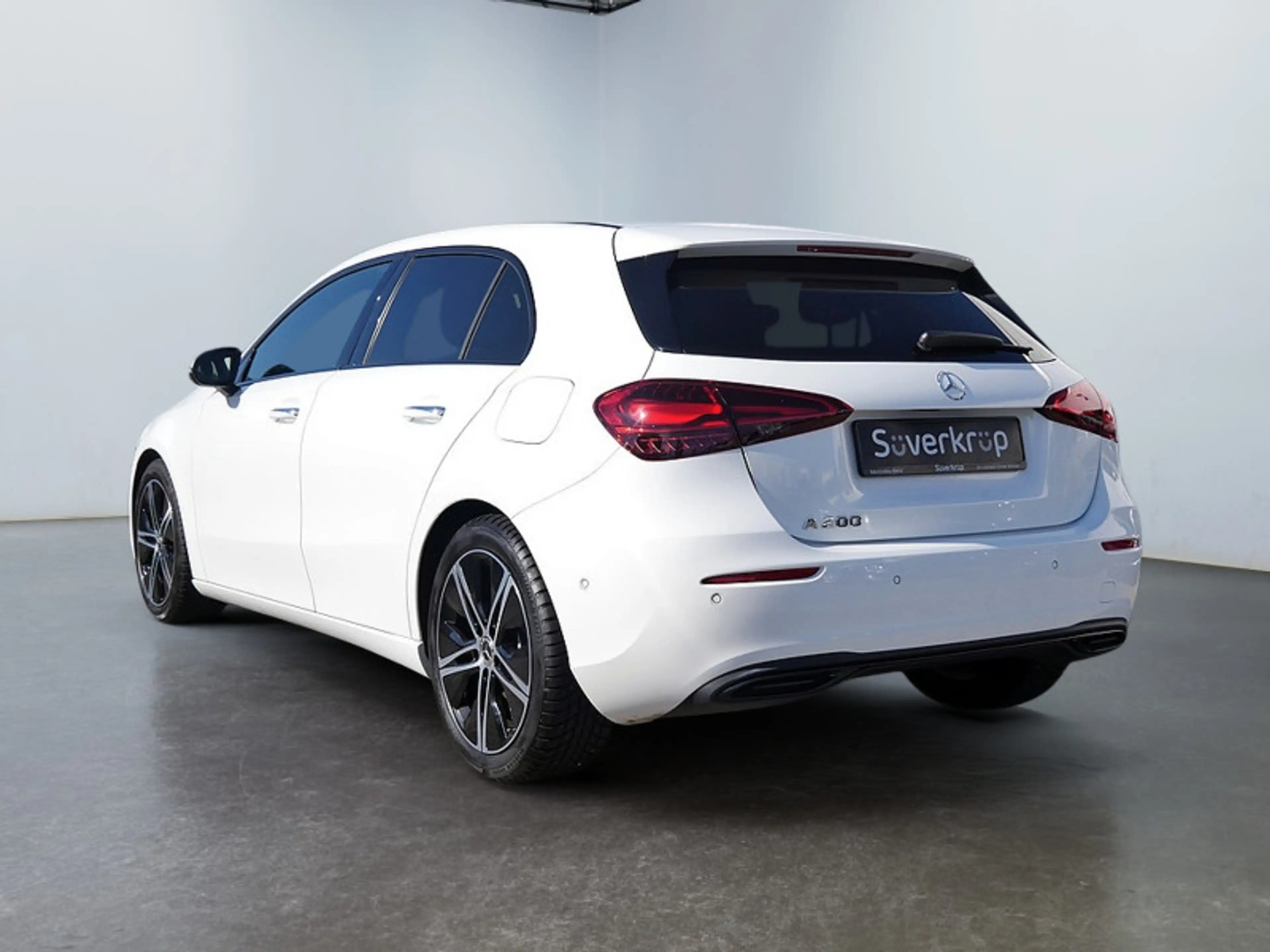 Mercedes-Benz A 200 NIGHT PROGRESSIVE MEMO MULTI DISTR KAMERA — photo 6