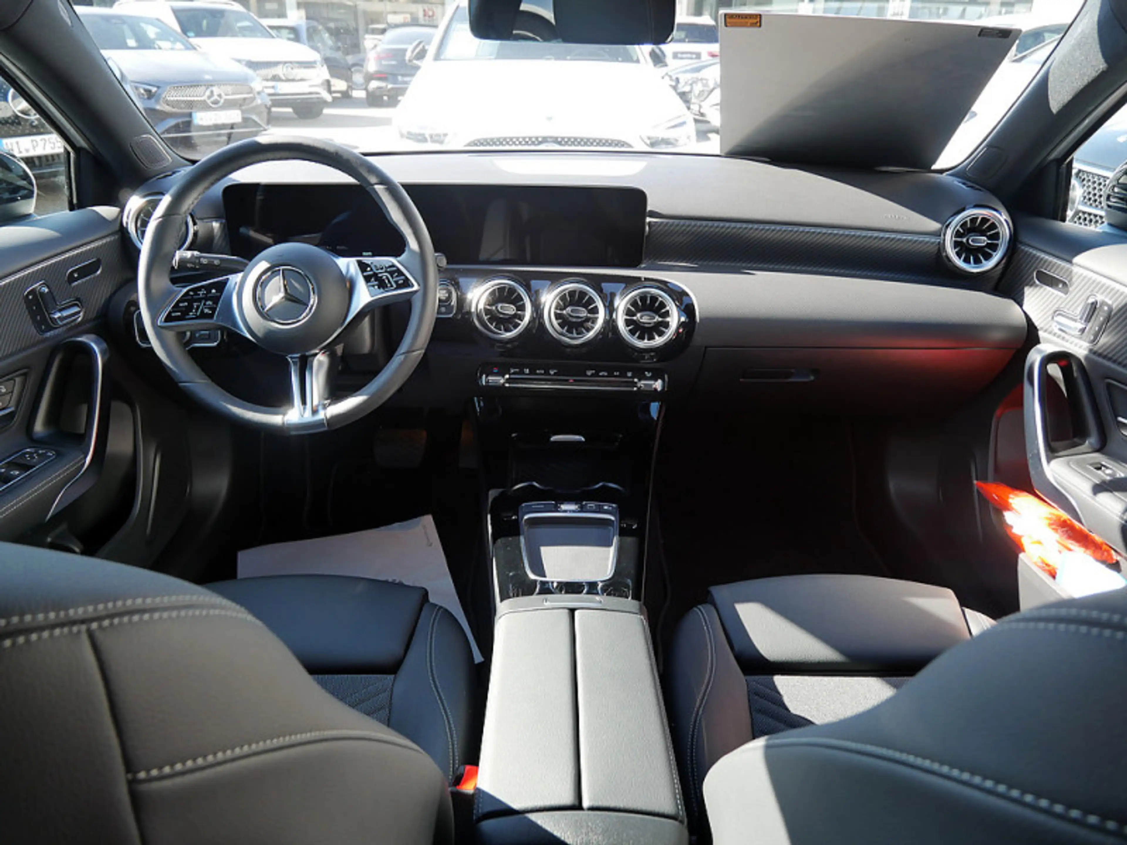 Mercedes-Benz A 200 NIGHT PROGRESSIVE MEMO MULTI DISTR KAMERA — photo 10