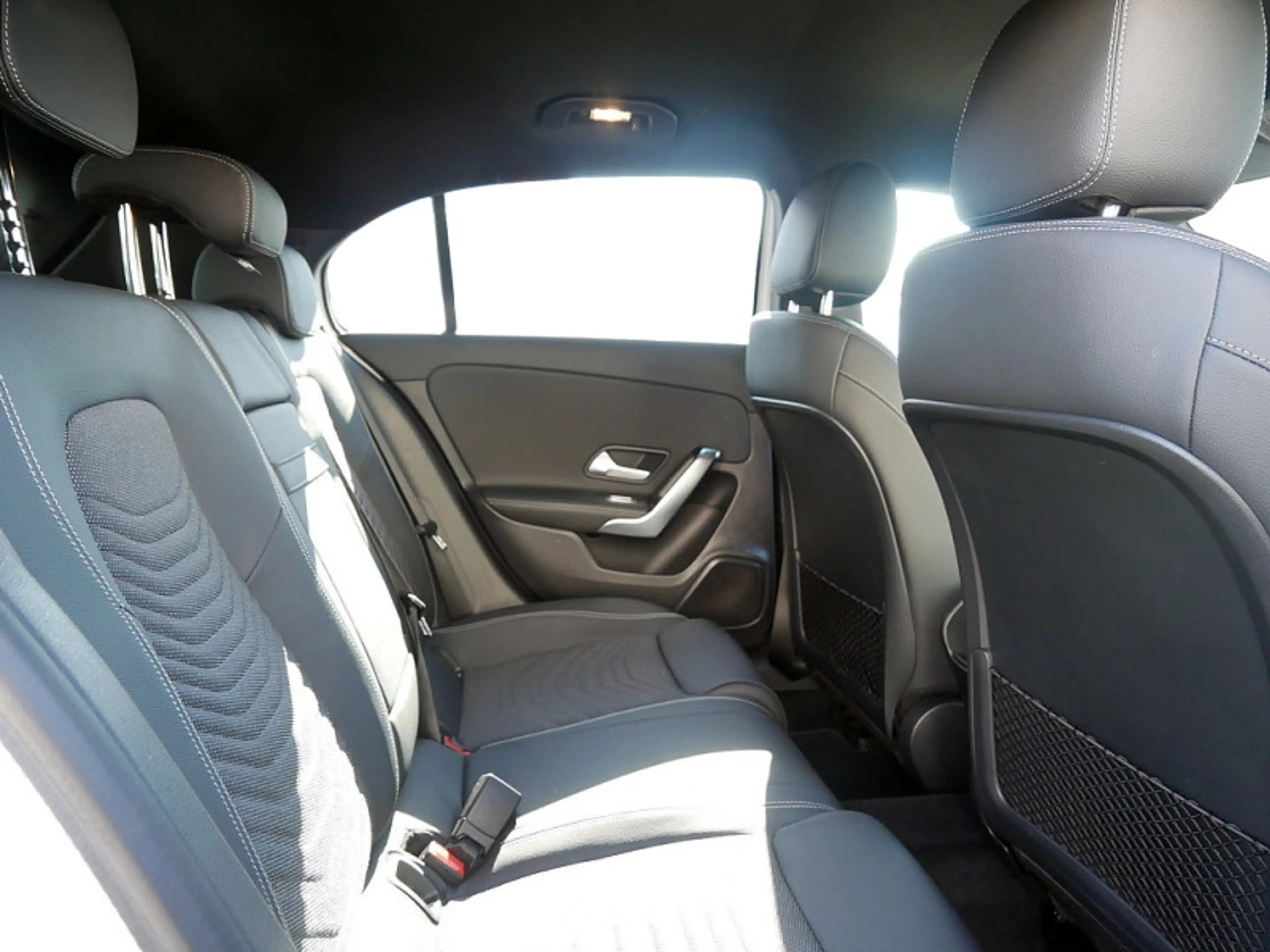 Mercedes-Benz A 200 NIGHT PROGRESSIVE MEMO MULTI DISTR KAMERA — photo 9