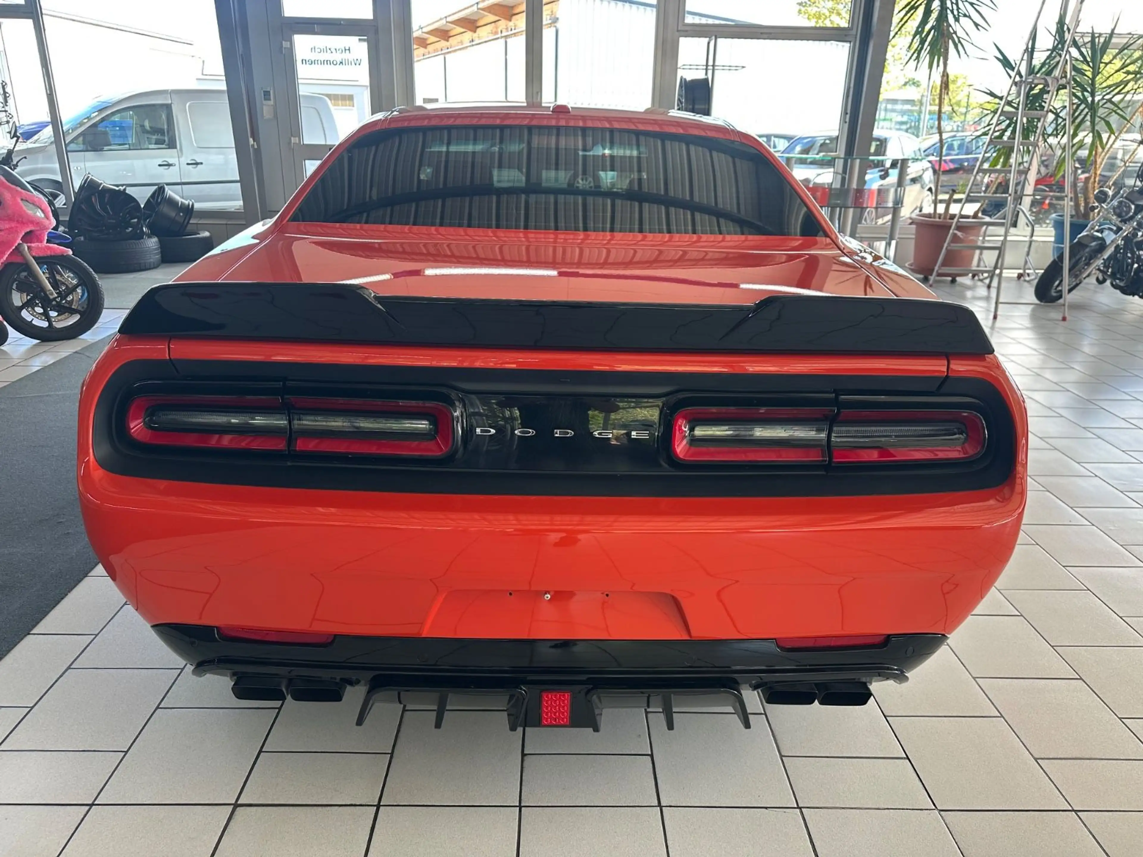 Dodge Challenger 5,7 R/T Aut. Widebody Kamera Leder — photo 10